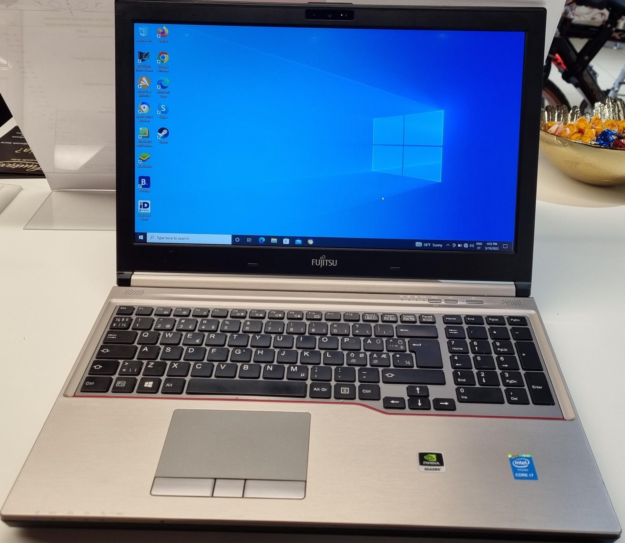 Tootefoto - Sülearvuti Fujitsu Limited Celsius H730