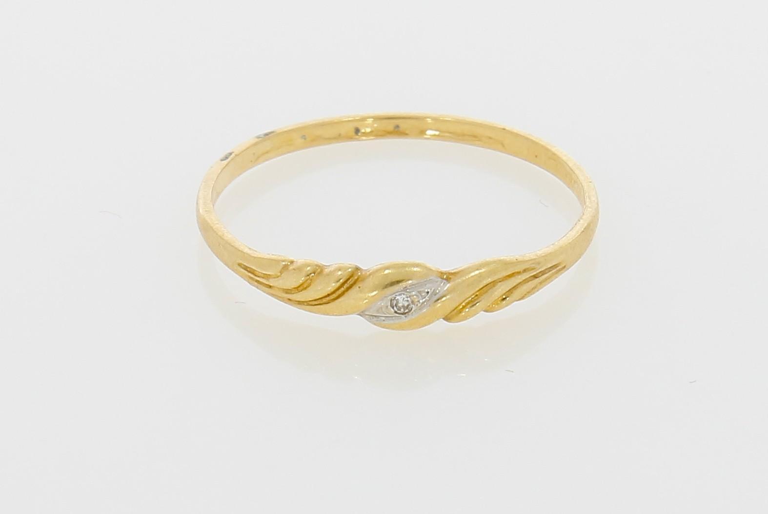 Tootefoto - Kuldsõrmus 585* Briljant