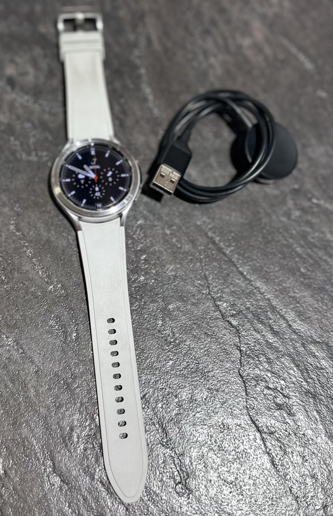 Tootefoto - Nutikell Samsung Galaxy Watch 4