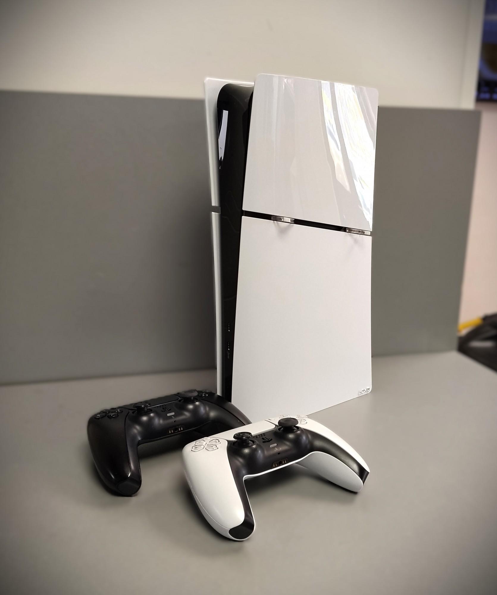 Tootefoto - Mängukonsool Sony Playstation 5 1TB