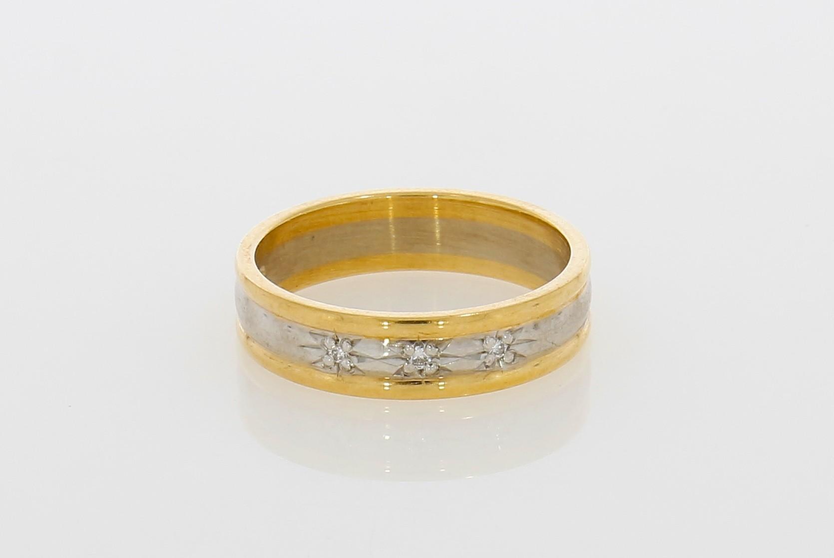 Tootefoto - Kuldsõrmus 585* Briljandid