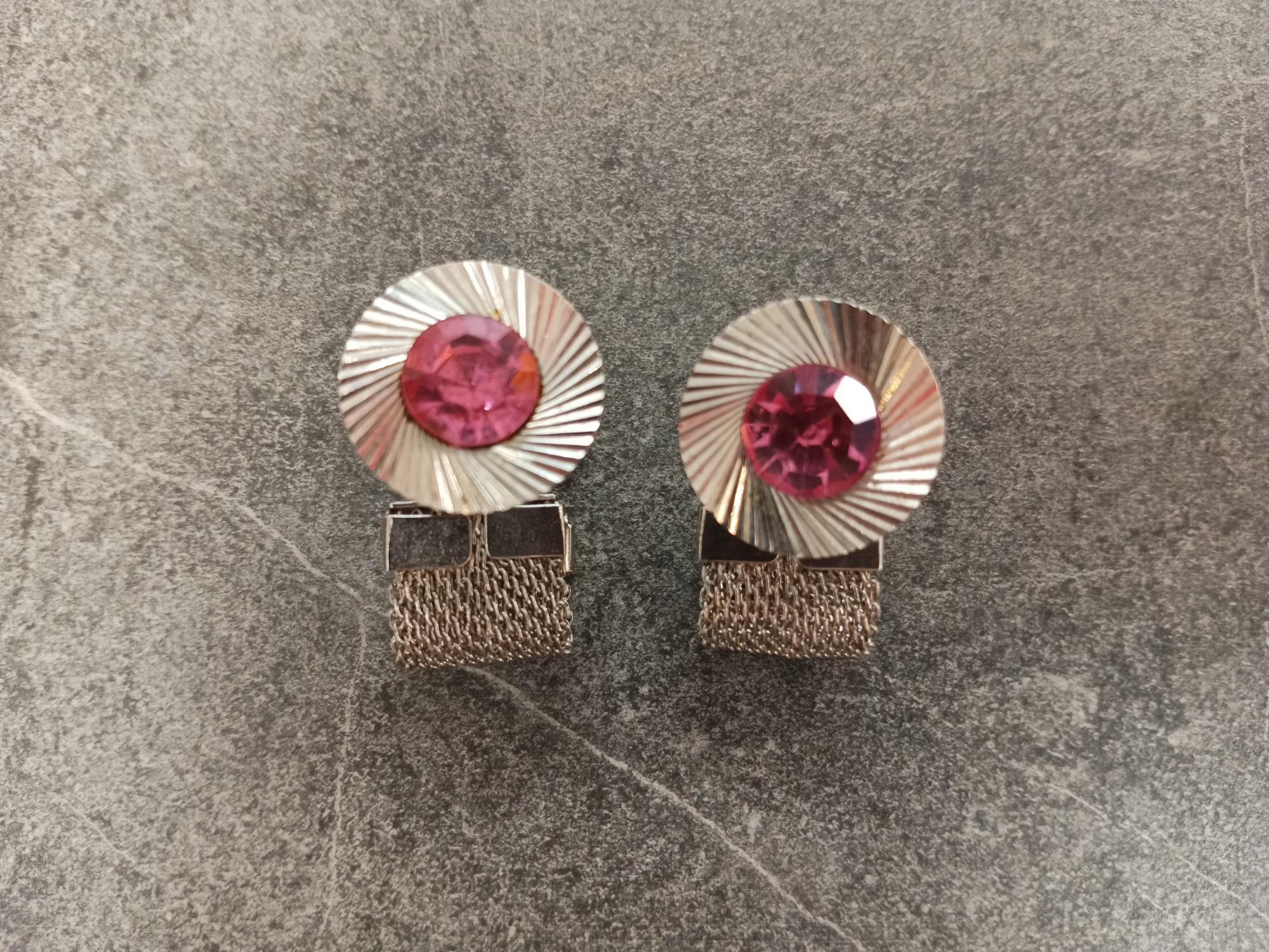 Tootefoto - Mansetinööbid metallist roosa kiviga