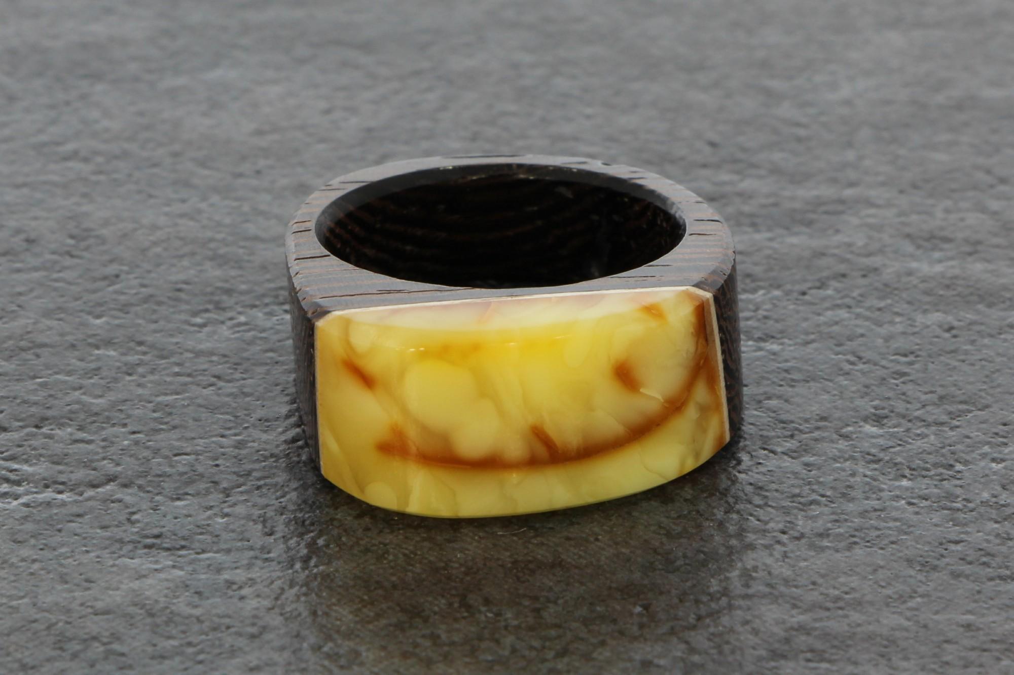 Tootefoto - Sõrmus merevaiguga Käsitöö! Kampus