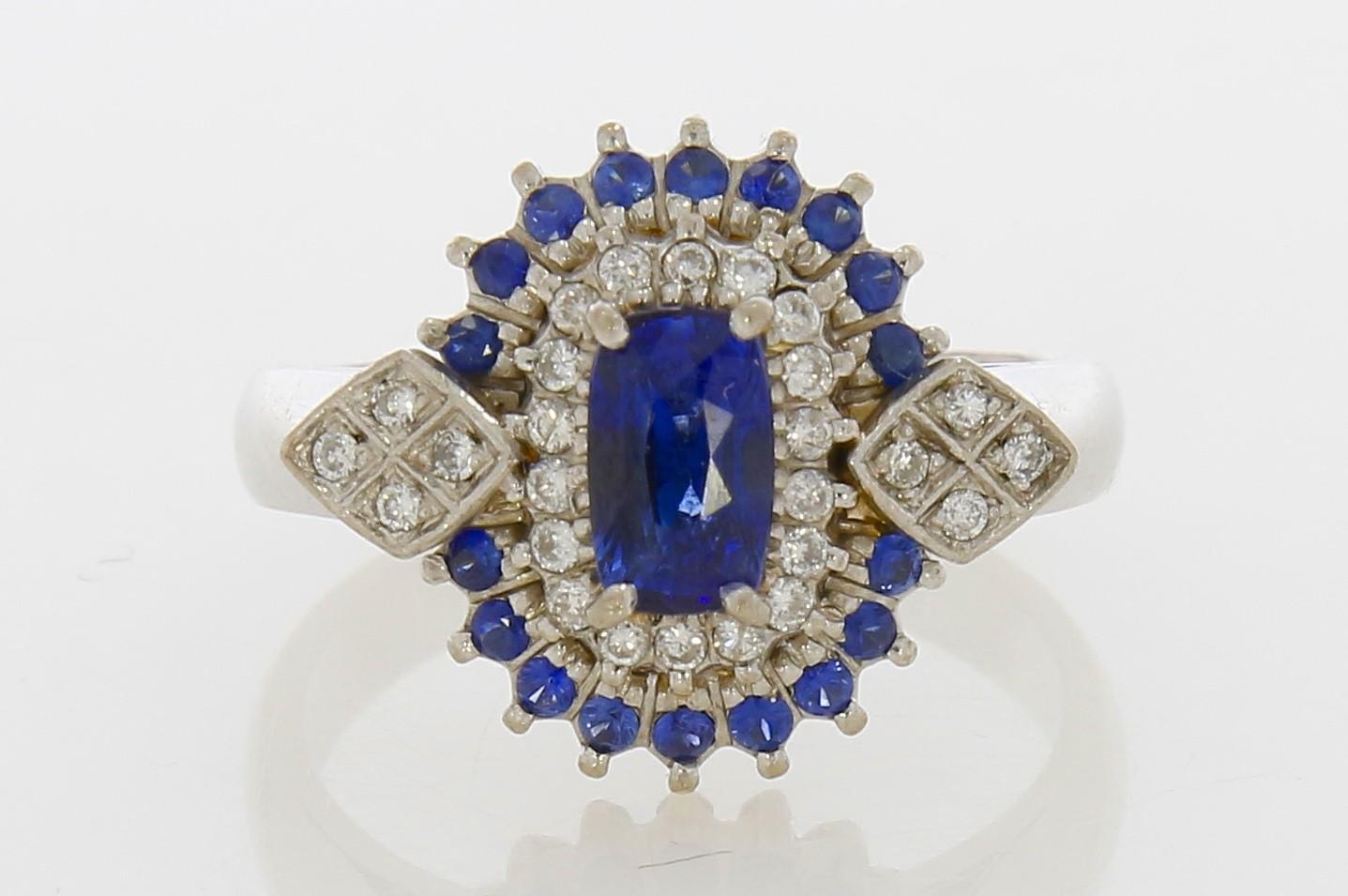 Tootefoto - Kuldsõrmus 750* Safiirid+Briljandid