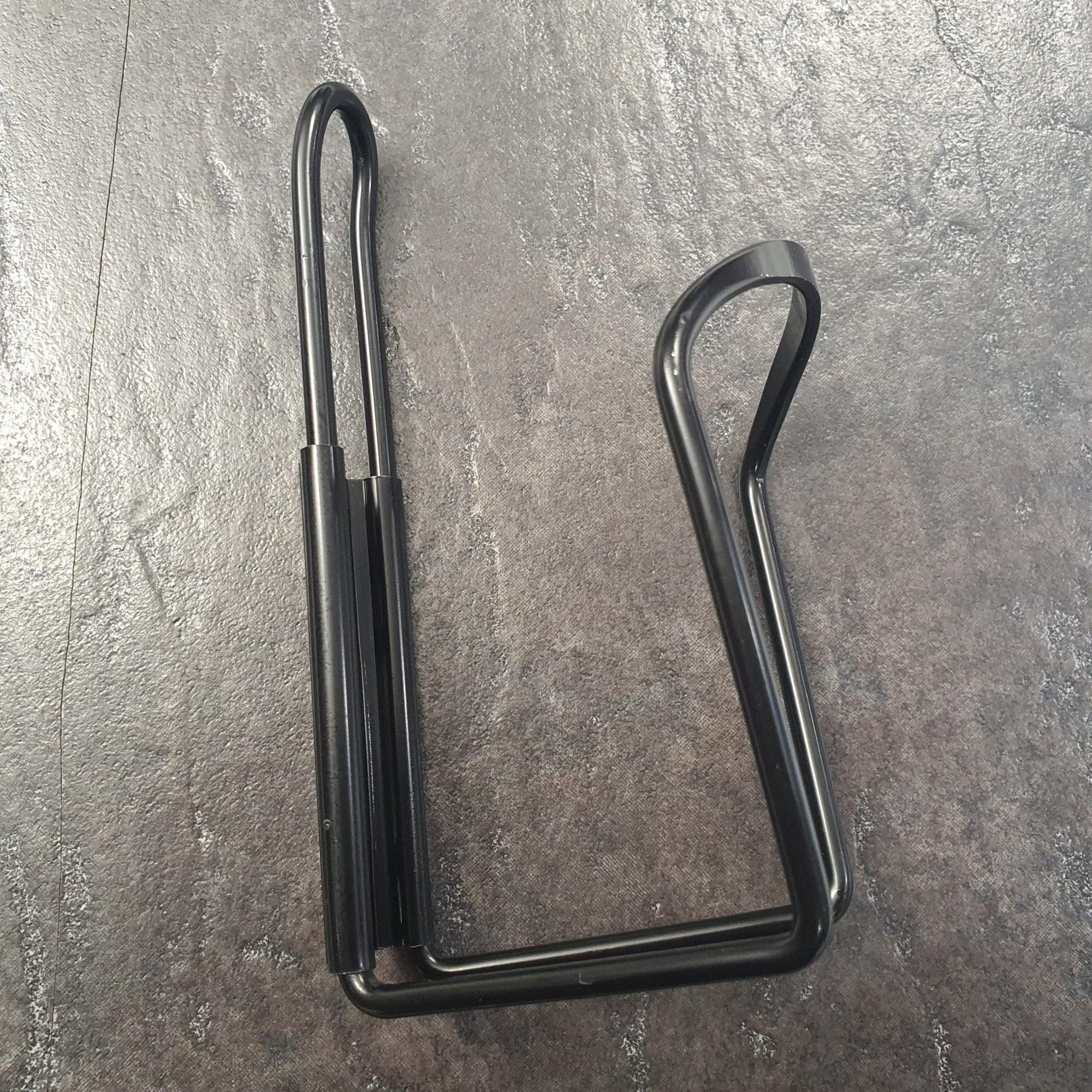 Tootefoto - Pudelihoidja jalgrattale