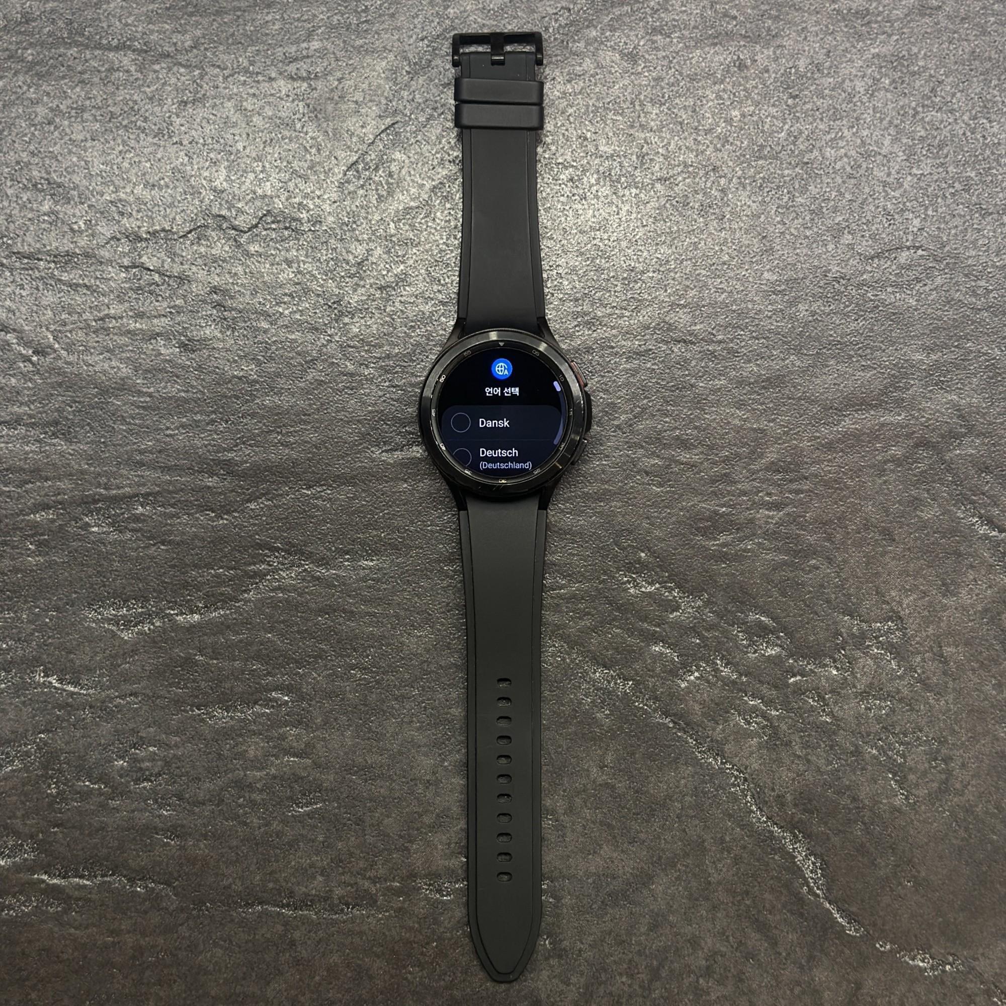 Tootefoto - Nutikell Samsung Galaxy Watch 4 Classic LTE 46mm