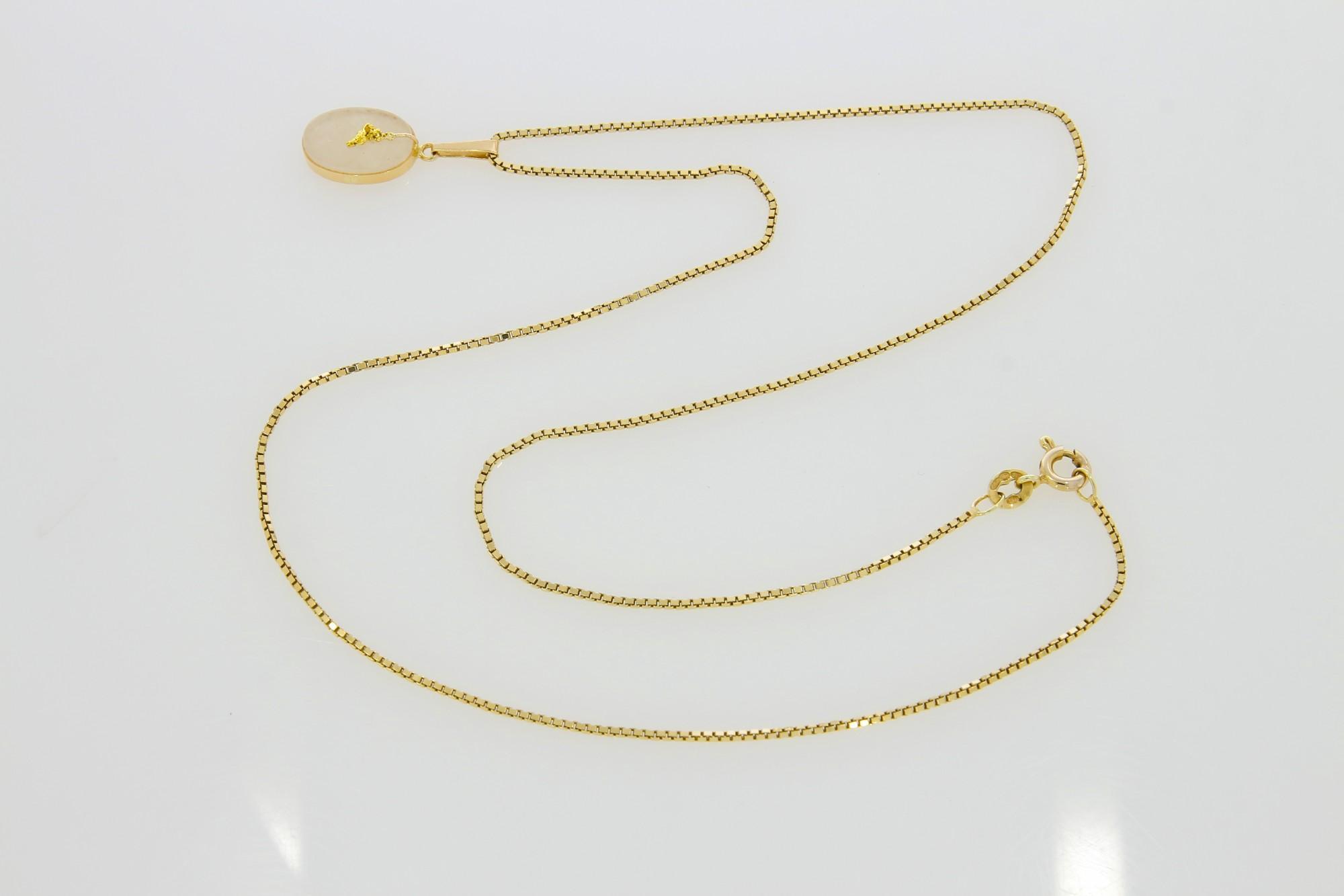 Tootefoto - Kuldkaelakett kuloniga 585*