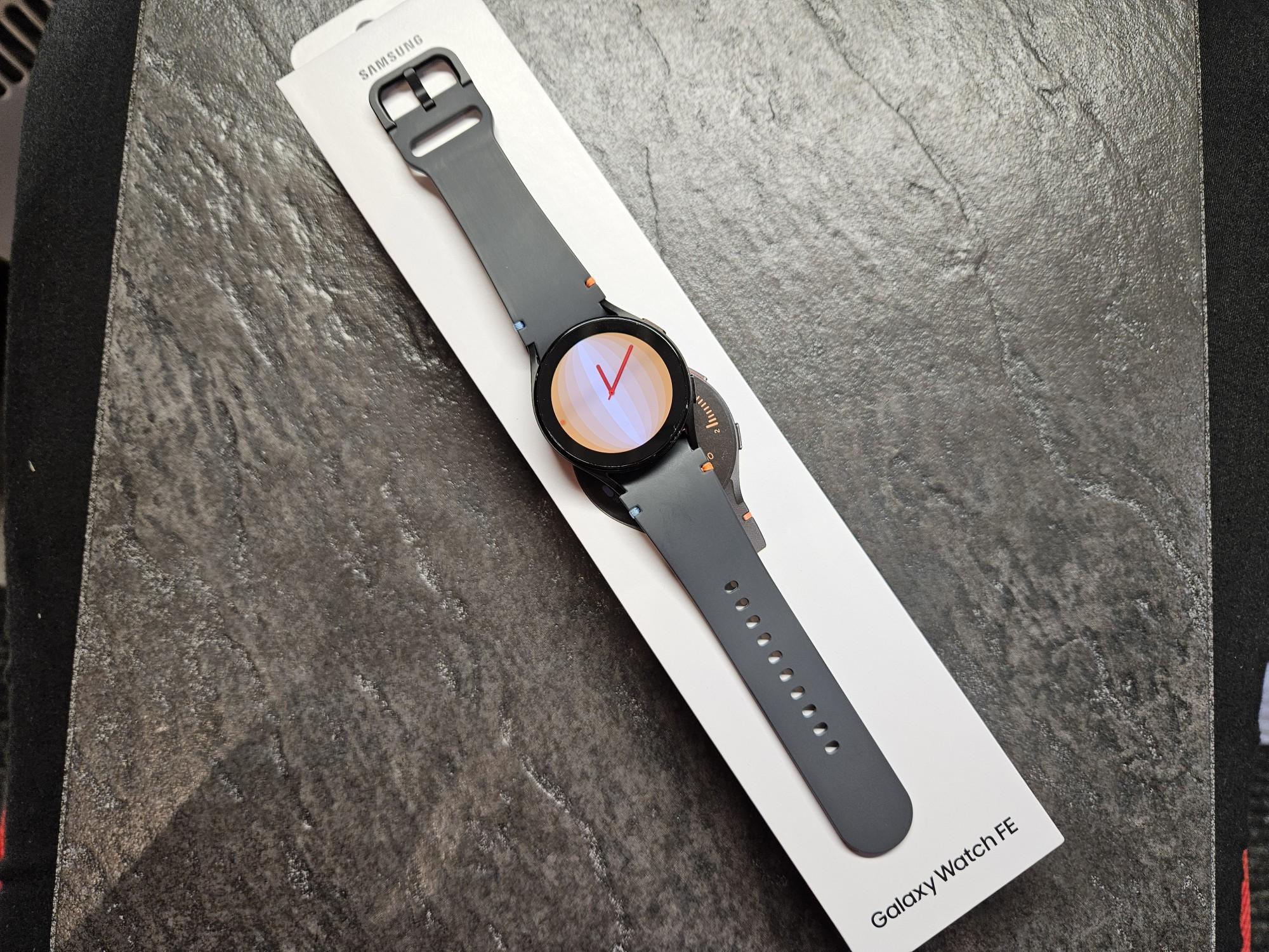 Tootefoto - Nutikell Samsung Galaxy Watch FE 40mm SM-R861