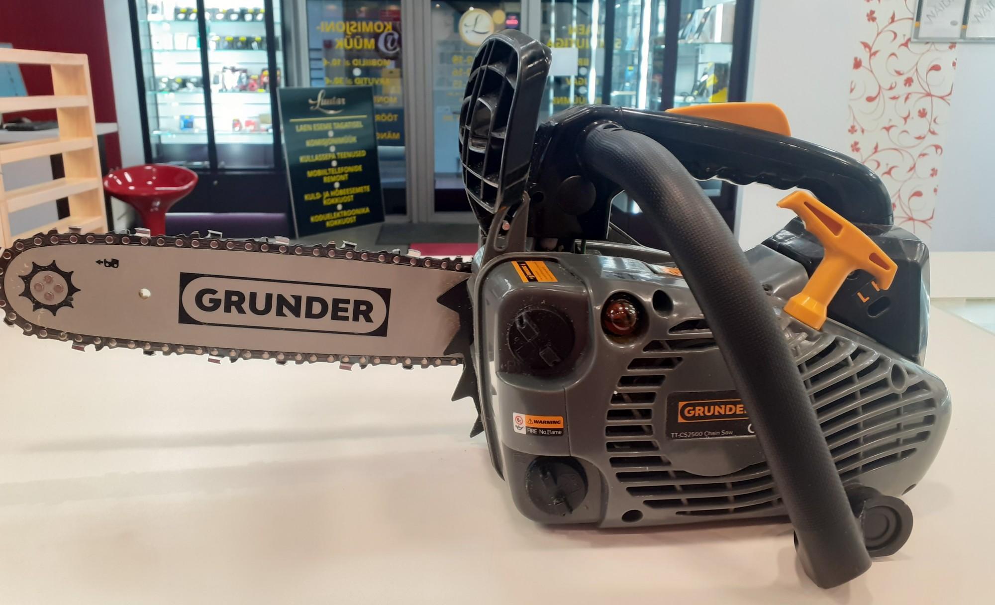 Tootefoto - Mootorsaag Grunder TT-CS2500