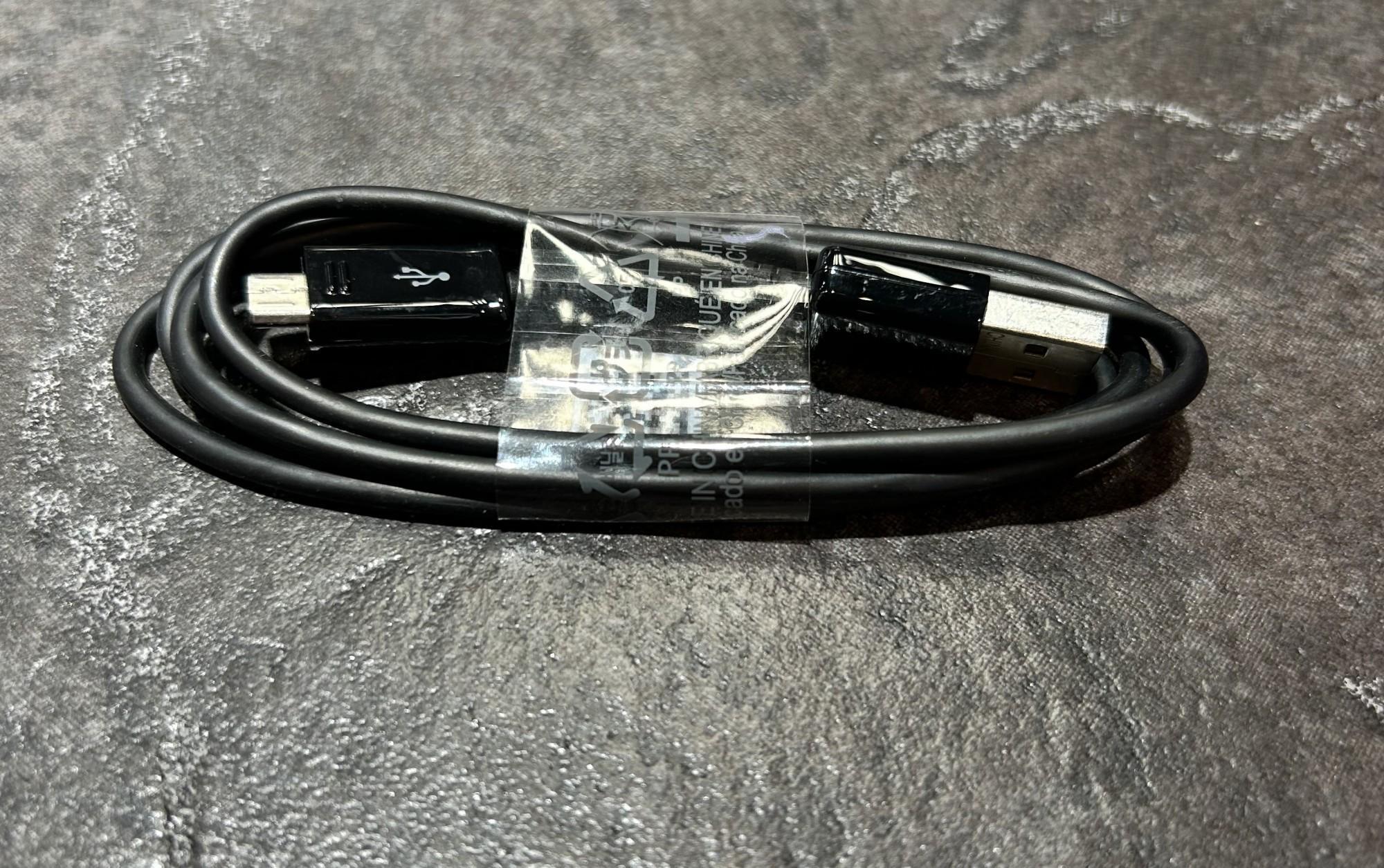 Tootefoto - Juhe USB → Micro USB Must