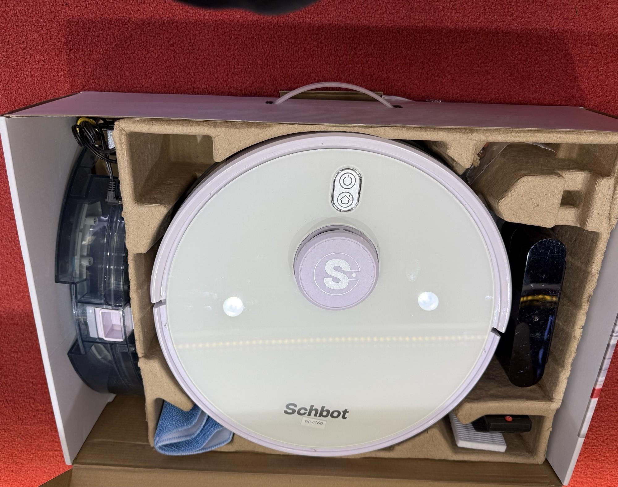 Tootefoto - Robottolmuimeja Schbot F1