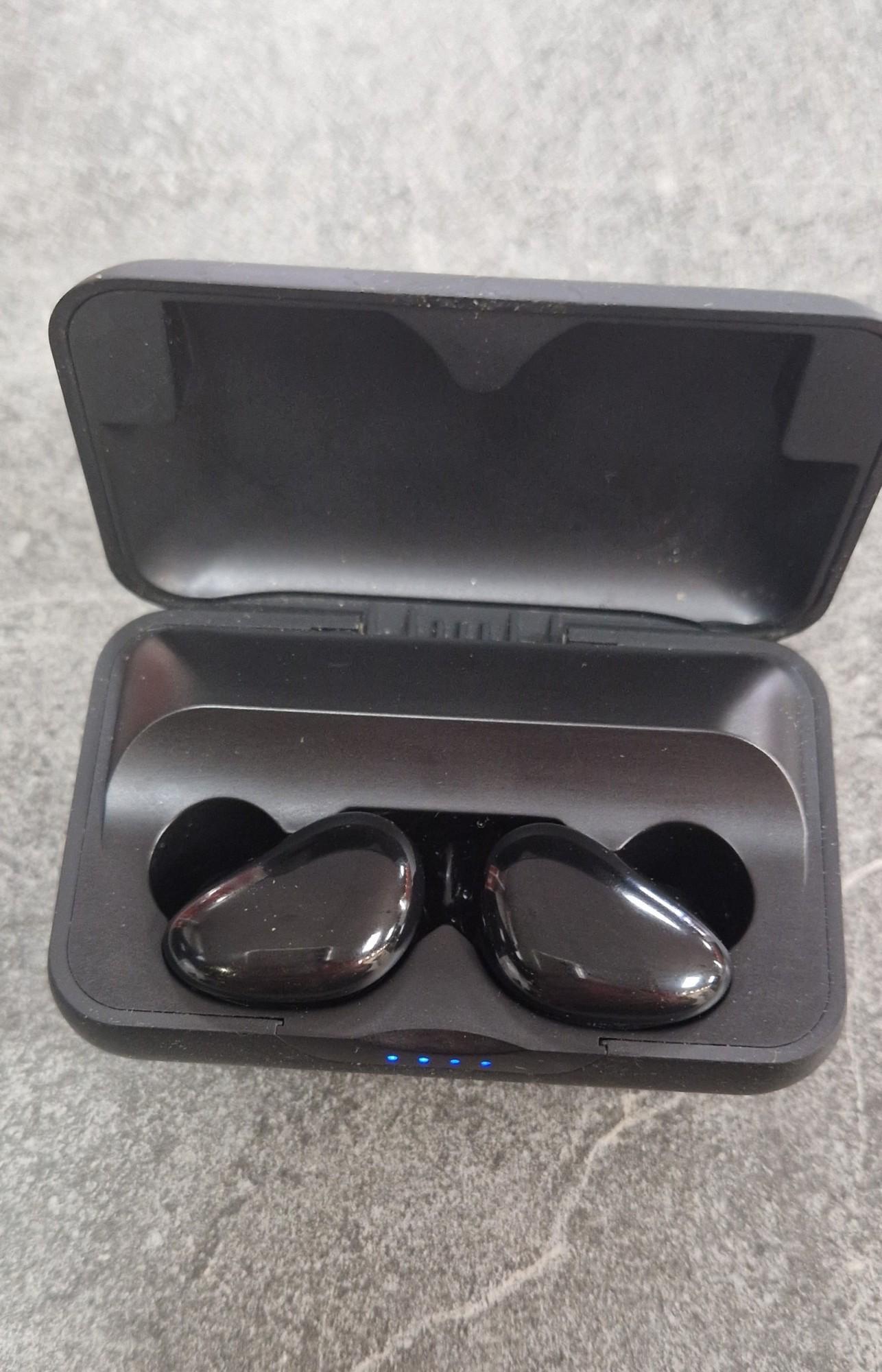 Tootefoto - Kõrvaklapid Evelatus TWS