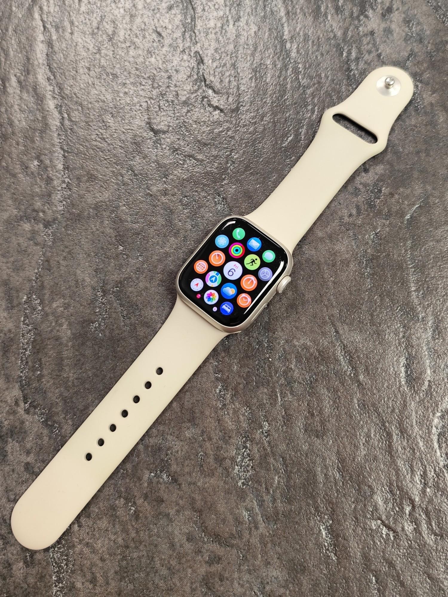 Tootefoto - Nutikell Apple Watch Series 7