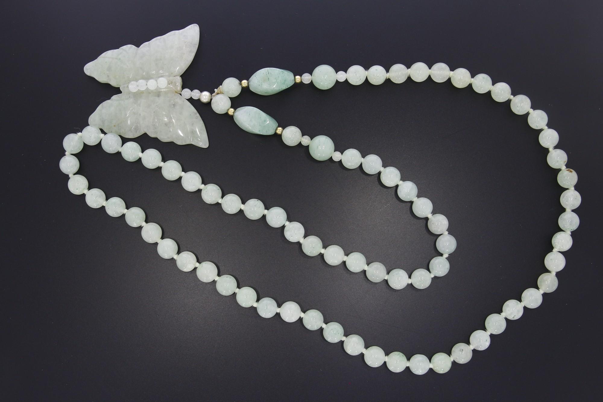 Tootefoto - Kaelakett Jadeiit