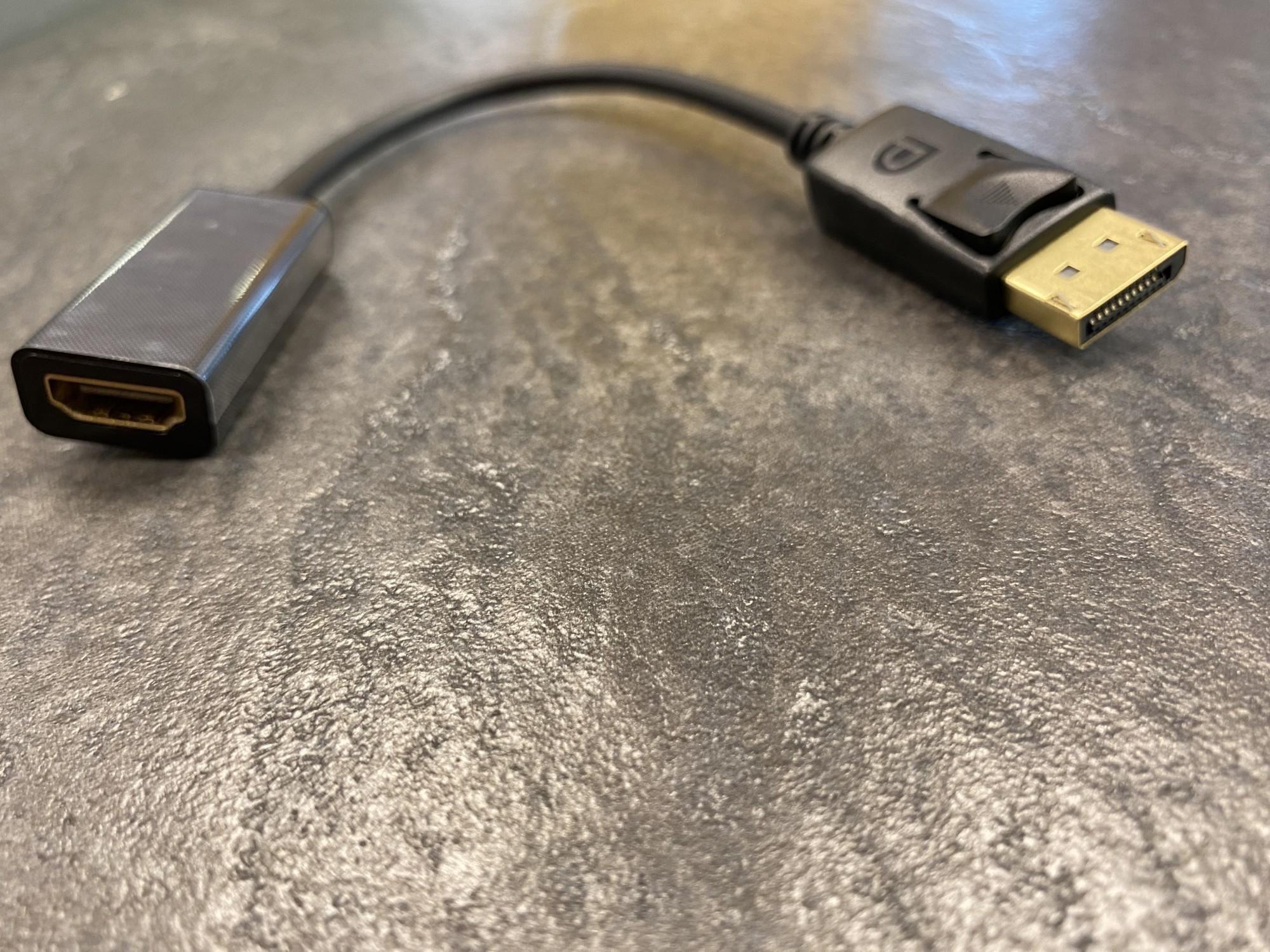 Tootefoto - Juhe DisplayPort isa - HDMI ema