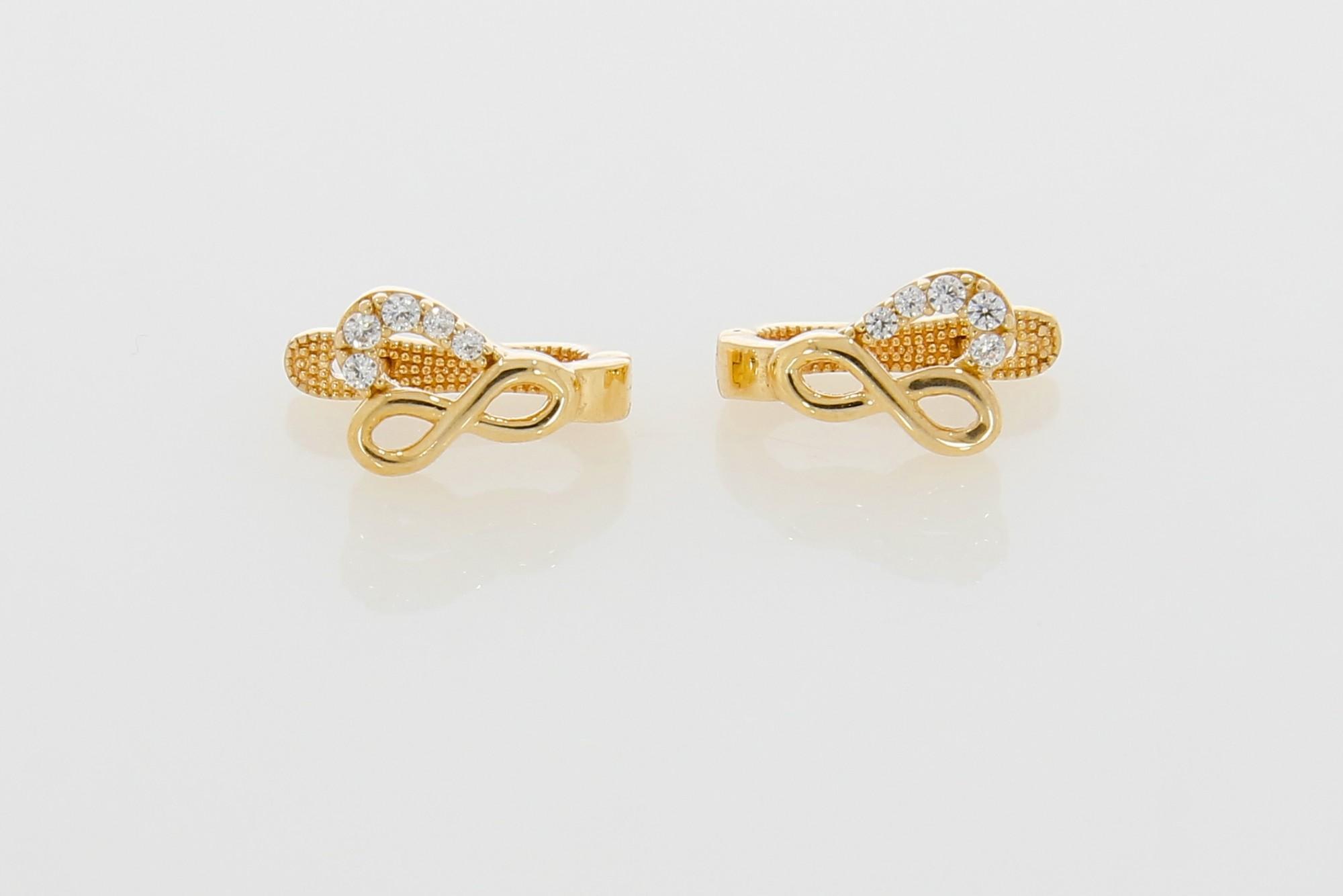 Tootefoto - Kuldkõrvarõngad 375*