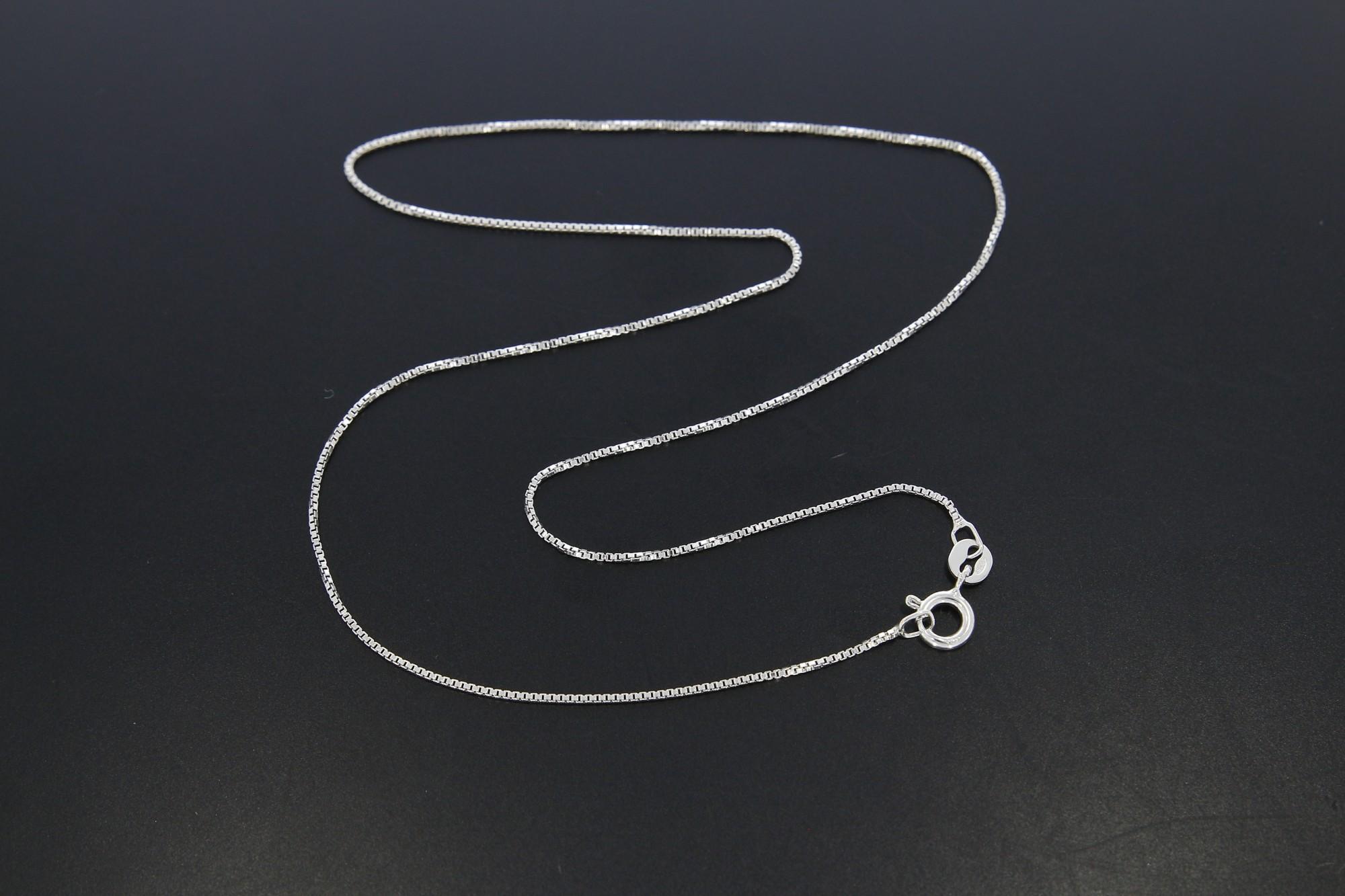 Tootefoto - Hõbekaelakett 925*