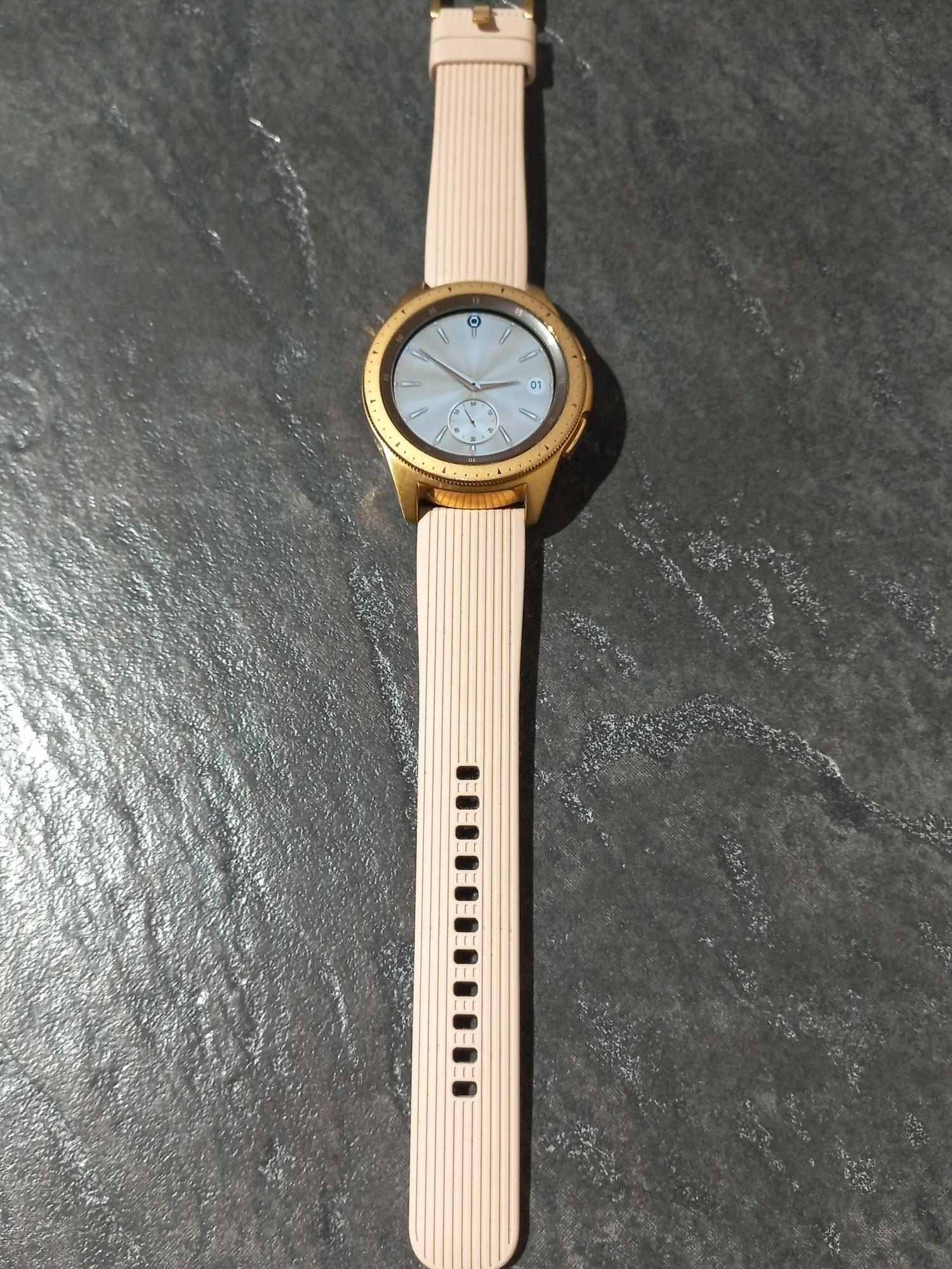 Tootefoto - Nutikell Samsung Galaxy Watch 42mm 4G