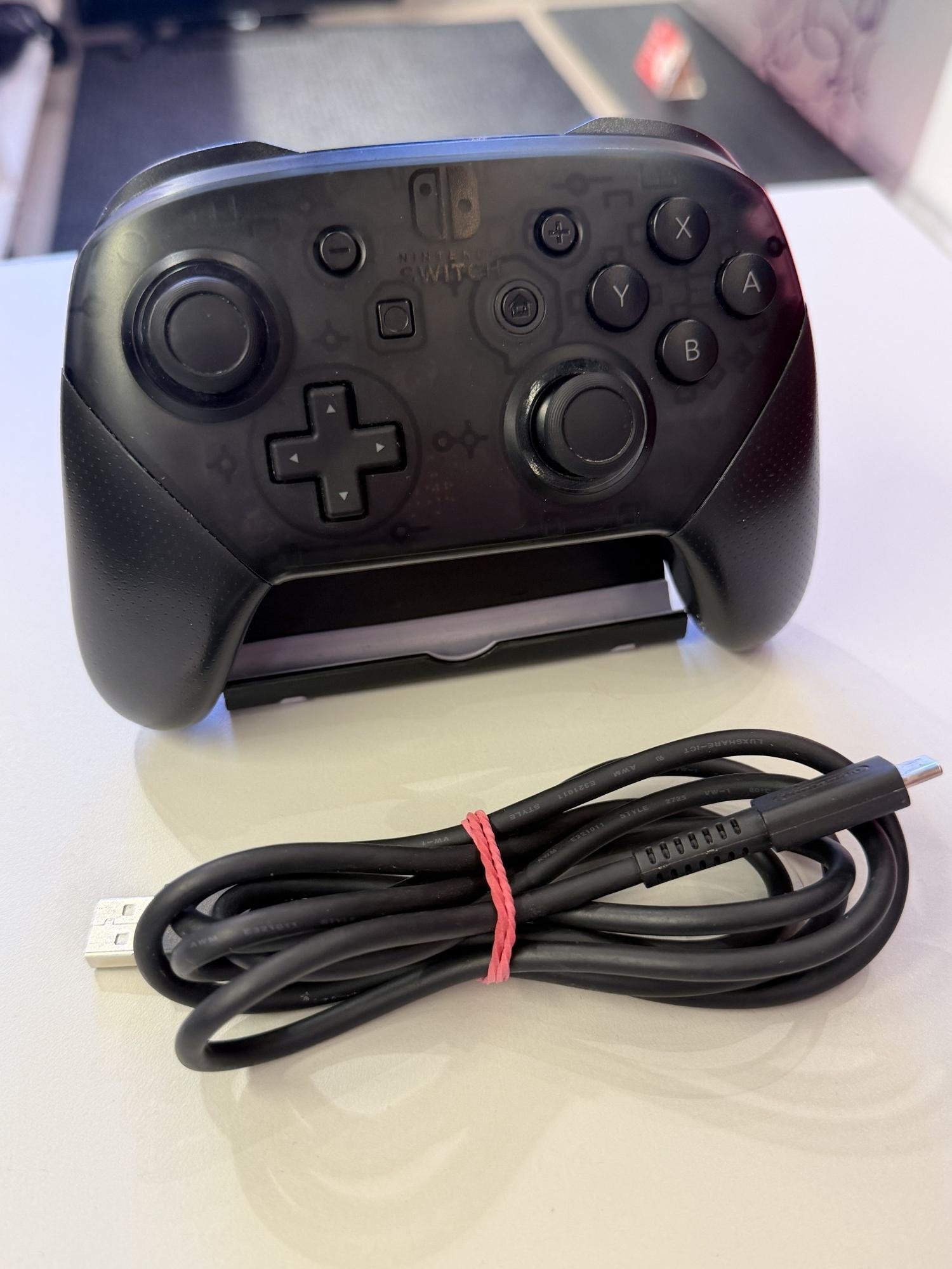 Tootefoto - Juhmevaba mängupult Nintendo Switch Pro