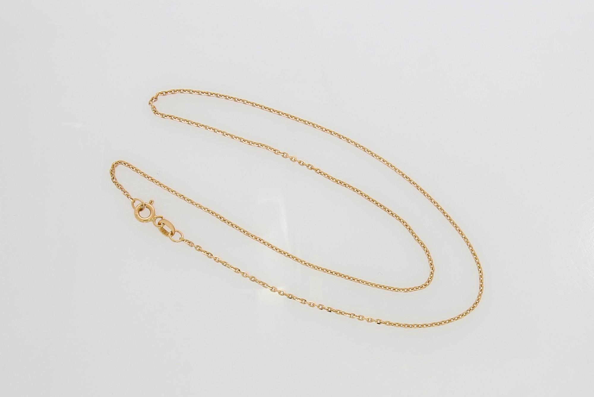 Tootefoto - Kuldkaelakett 585*