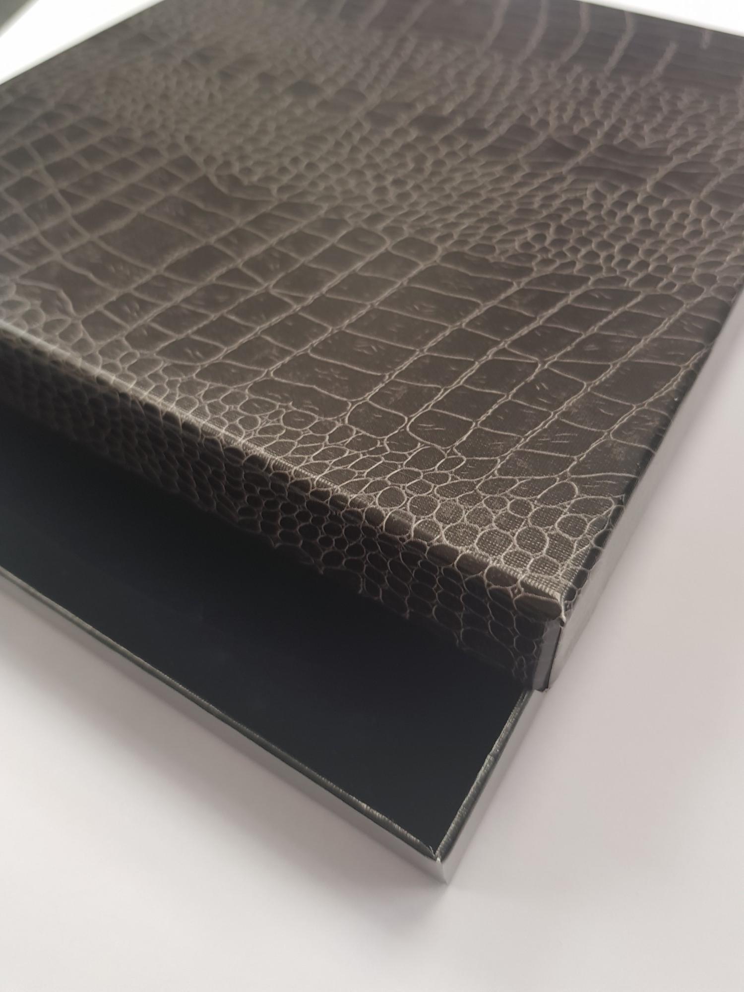 Tootefoto - Ehete kinkekarp