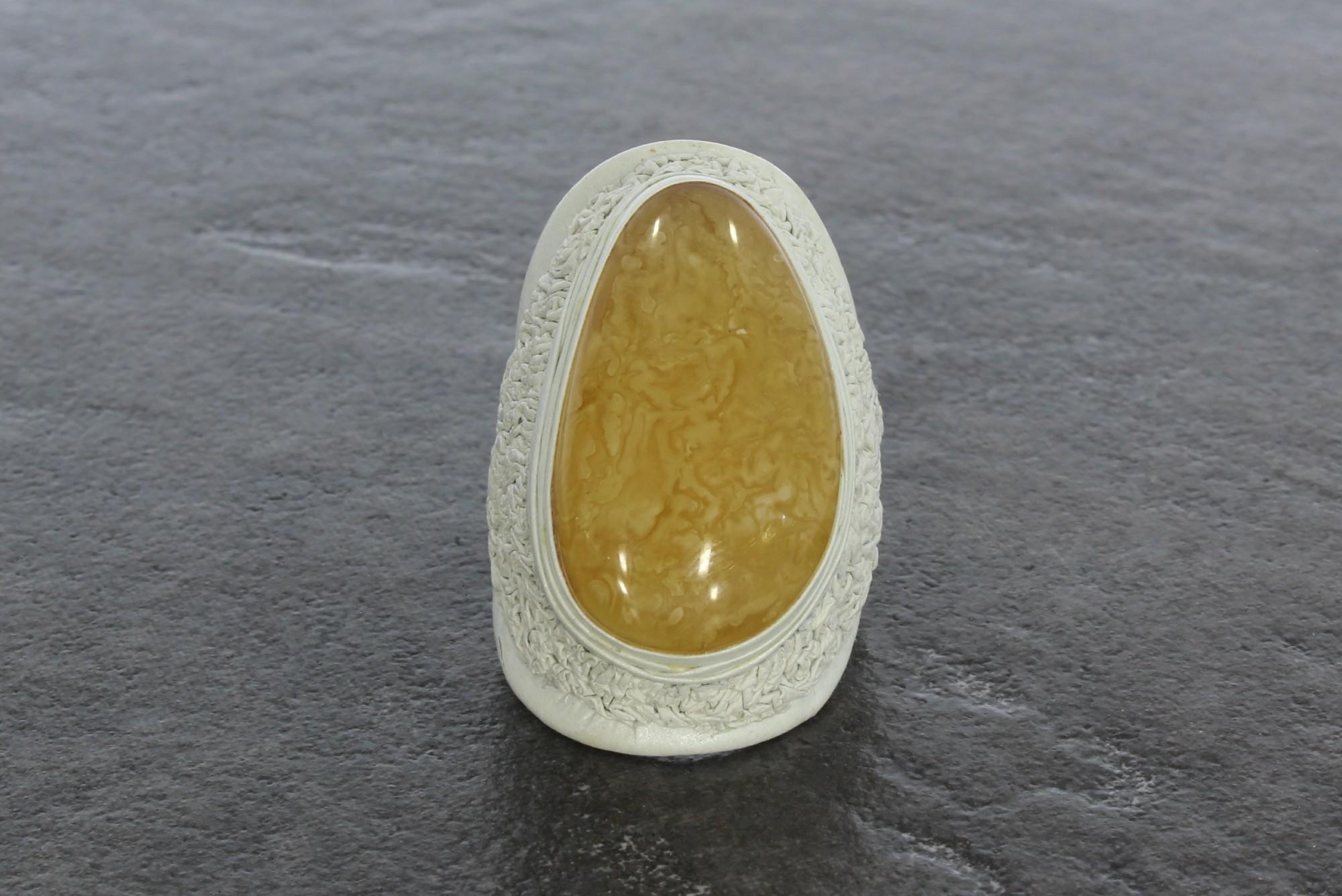 Tootefoto - Sõrmus merevaiguga Käsitöö!