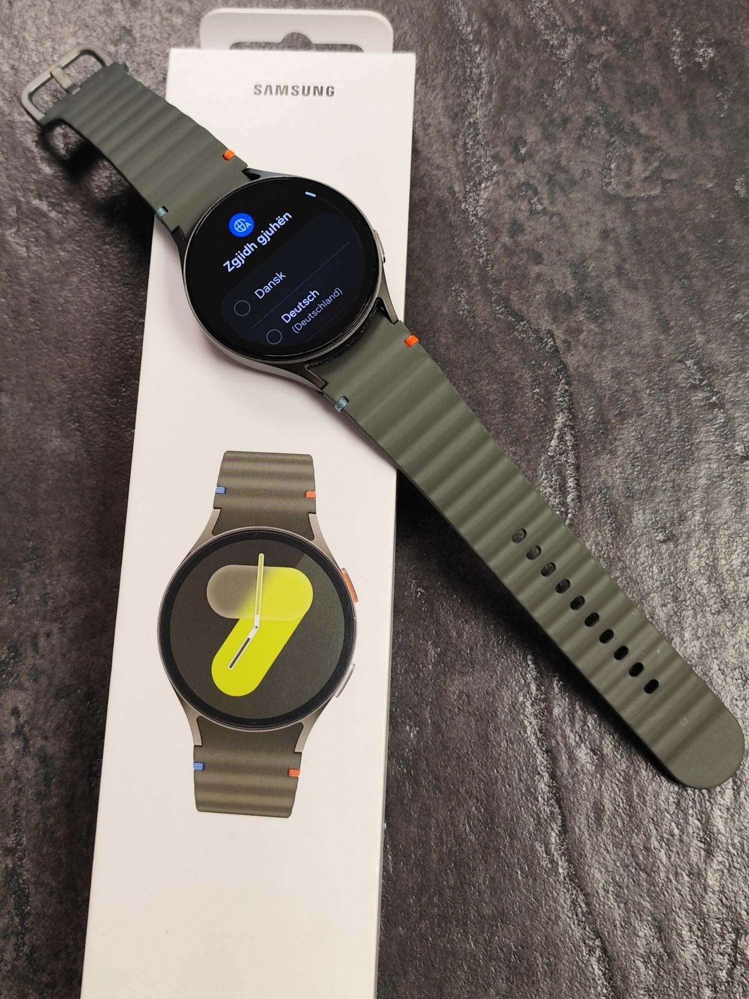 Tootefoto - Nutikell Samsung Galaxy Watch 7 44mm LTE