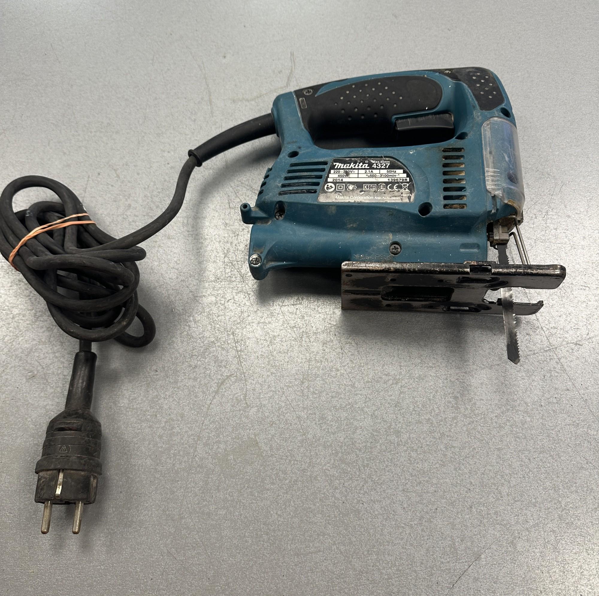 Tootefoto - Tikksaag Makita 4327