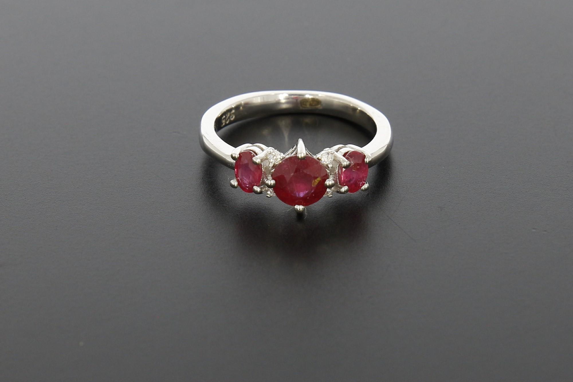 Tootefoto - Hõbesõrmus 925* Rubiinid + Tsirkoonid! Deva Jewelry