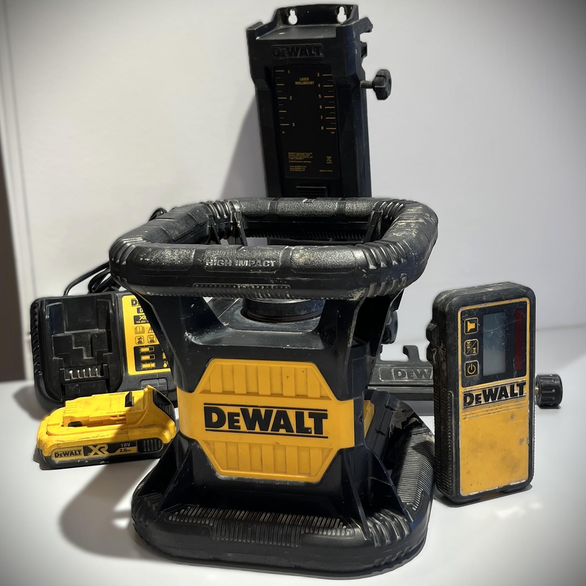 Tootefoto - Pöördlaser DeWalt DCE074R
