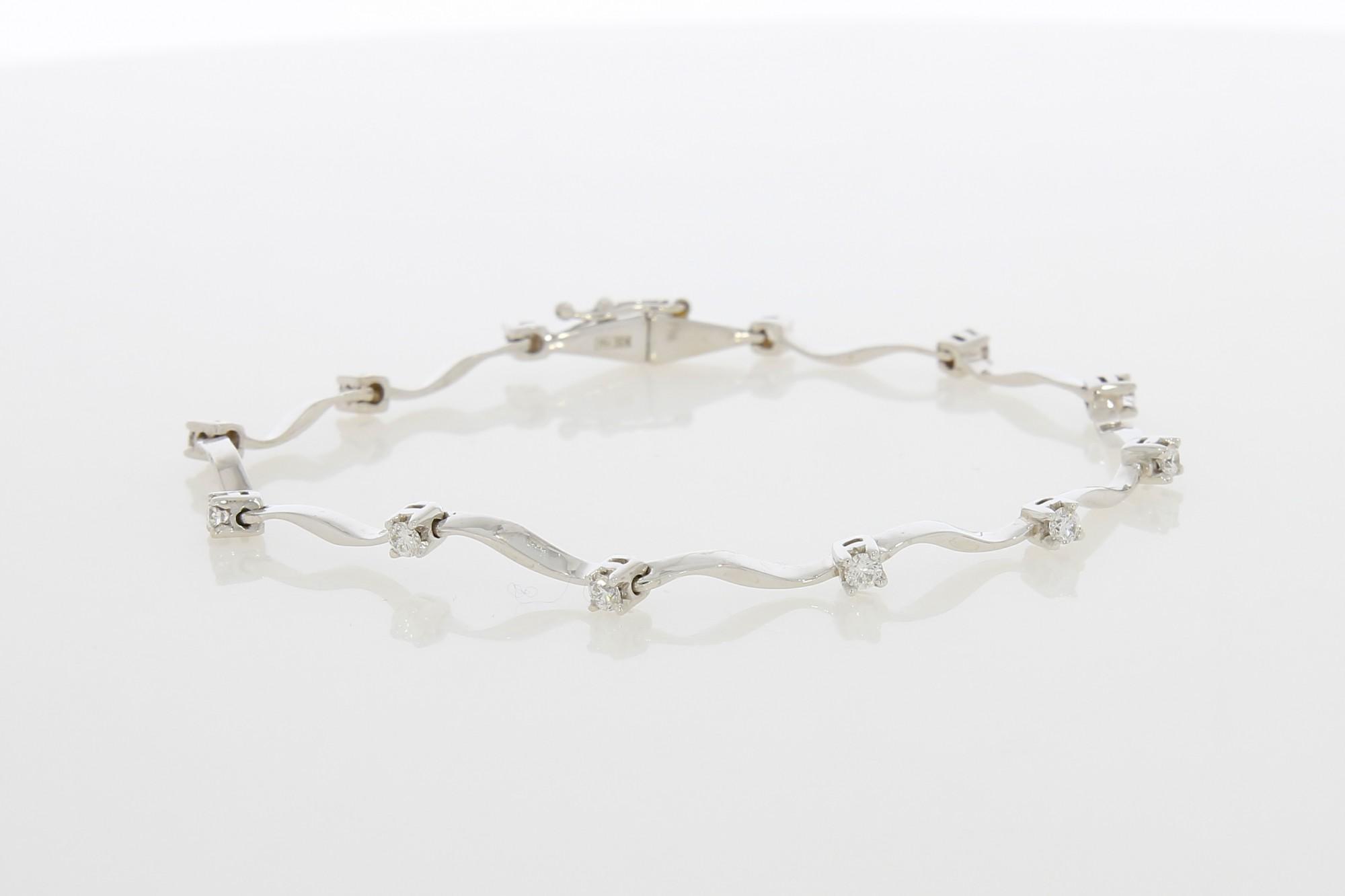 Tootefoto - Kuldkäekett 750* Briljandid