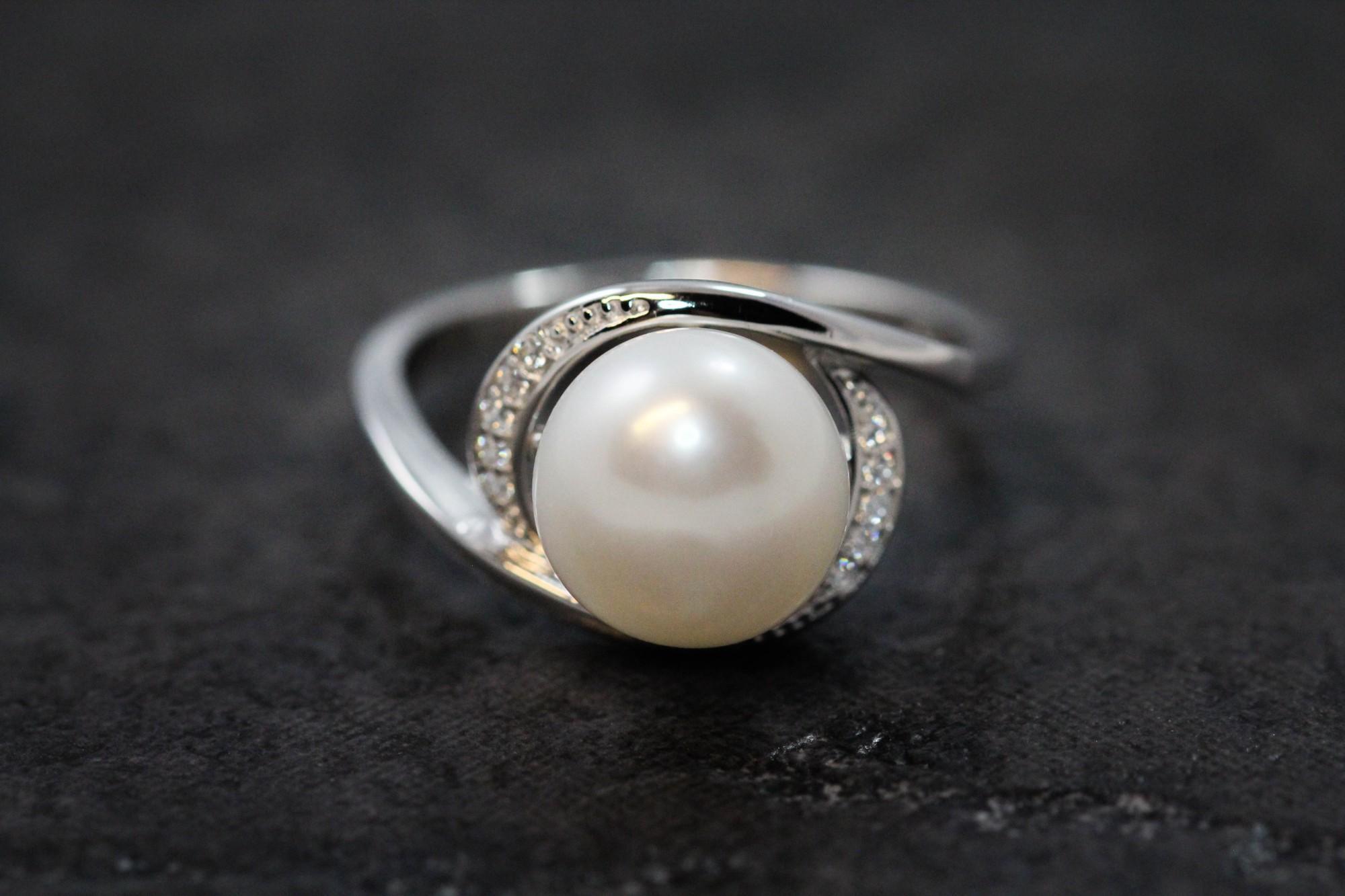 Tootefoto - Hõbesõrmus 925* Pärliga Gaura