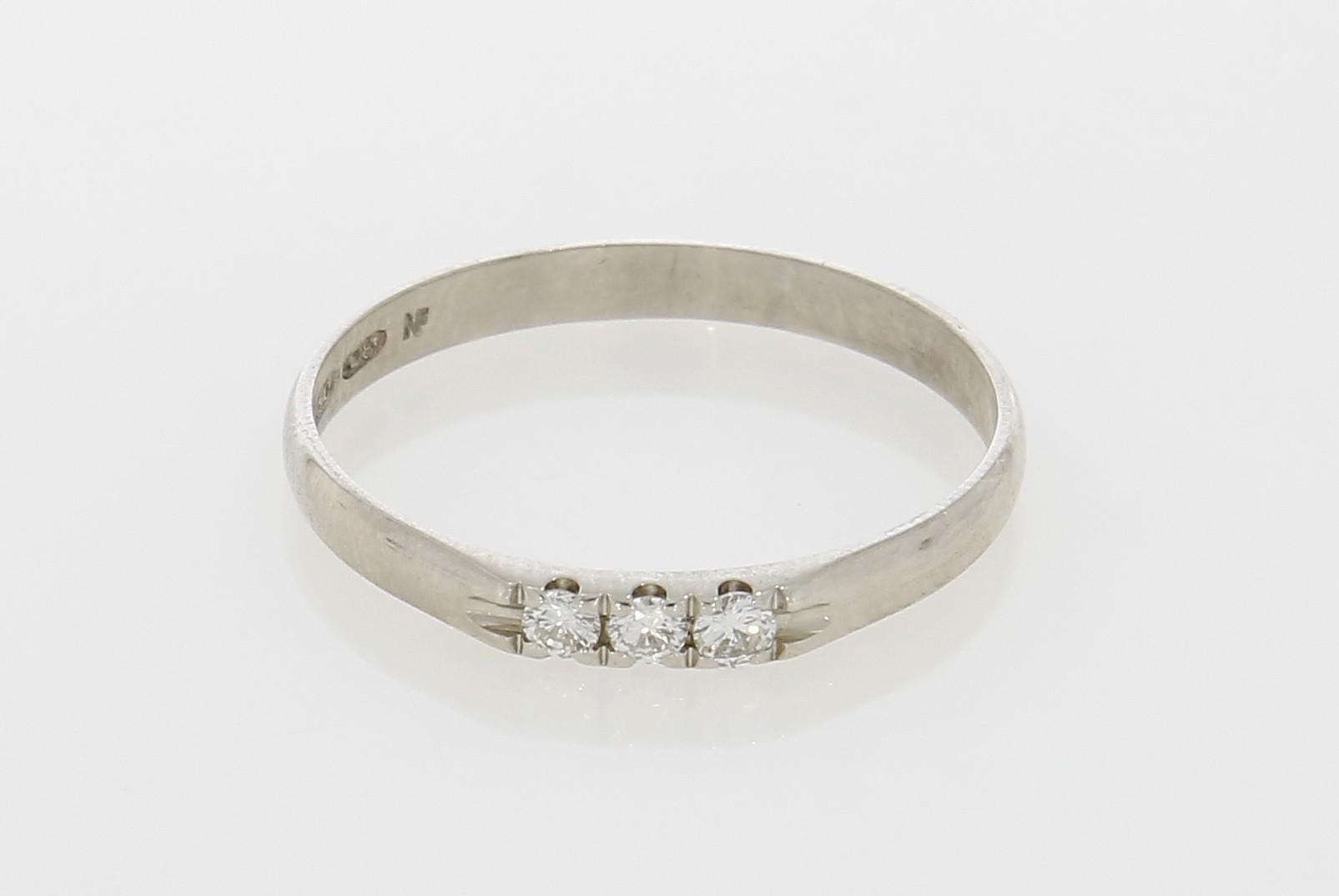 Tootefoto - Kuldsõrmus 750* Briljandid