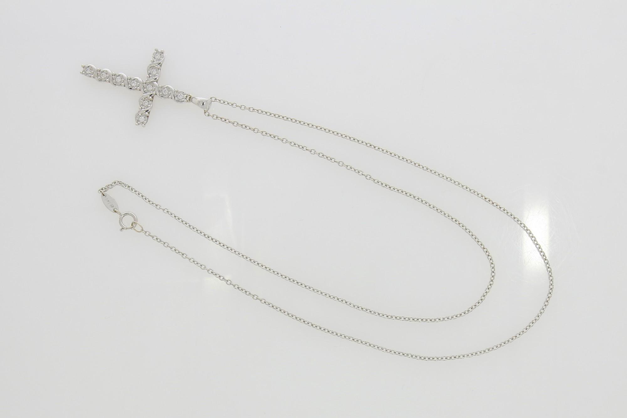 Tootefoto - Kuldkaelakett kuloniga 585* Briljandid