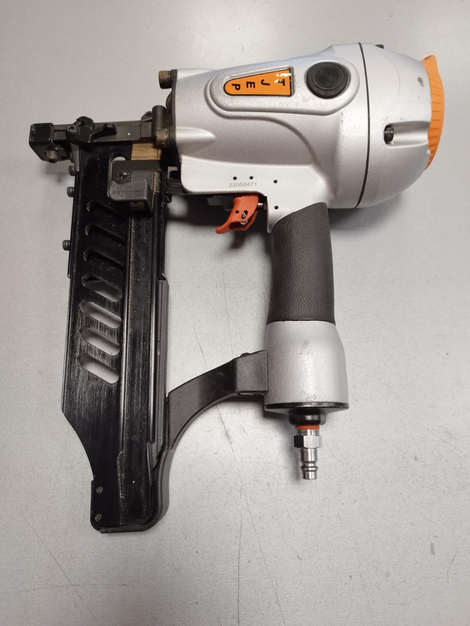 Tootefoto - Klambripüstol TJEP PQZ- 64