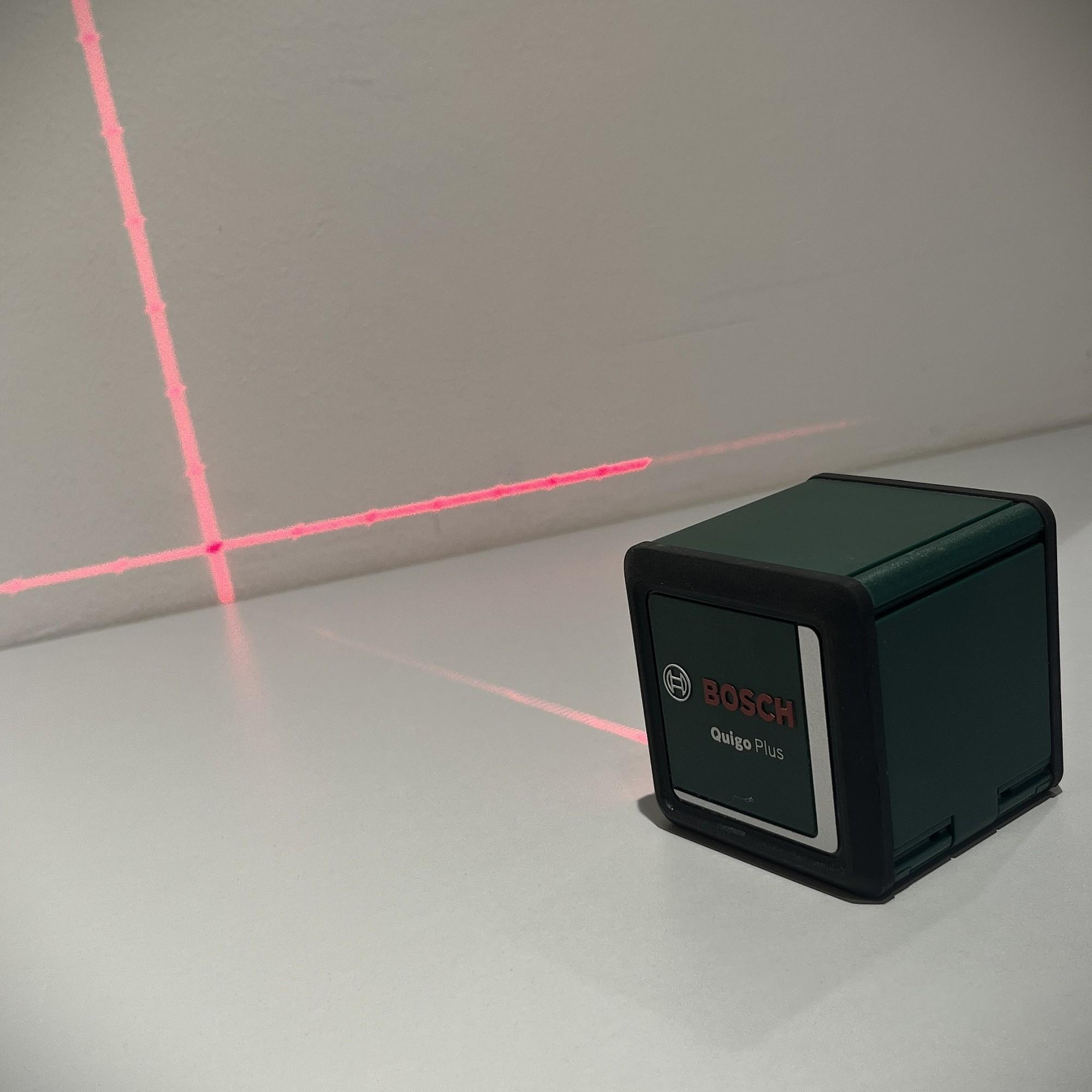 Tootefoto - Ristjoonlaser Bosch Quigo Plus