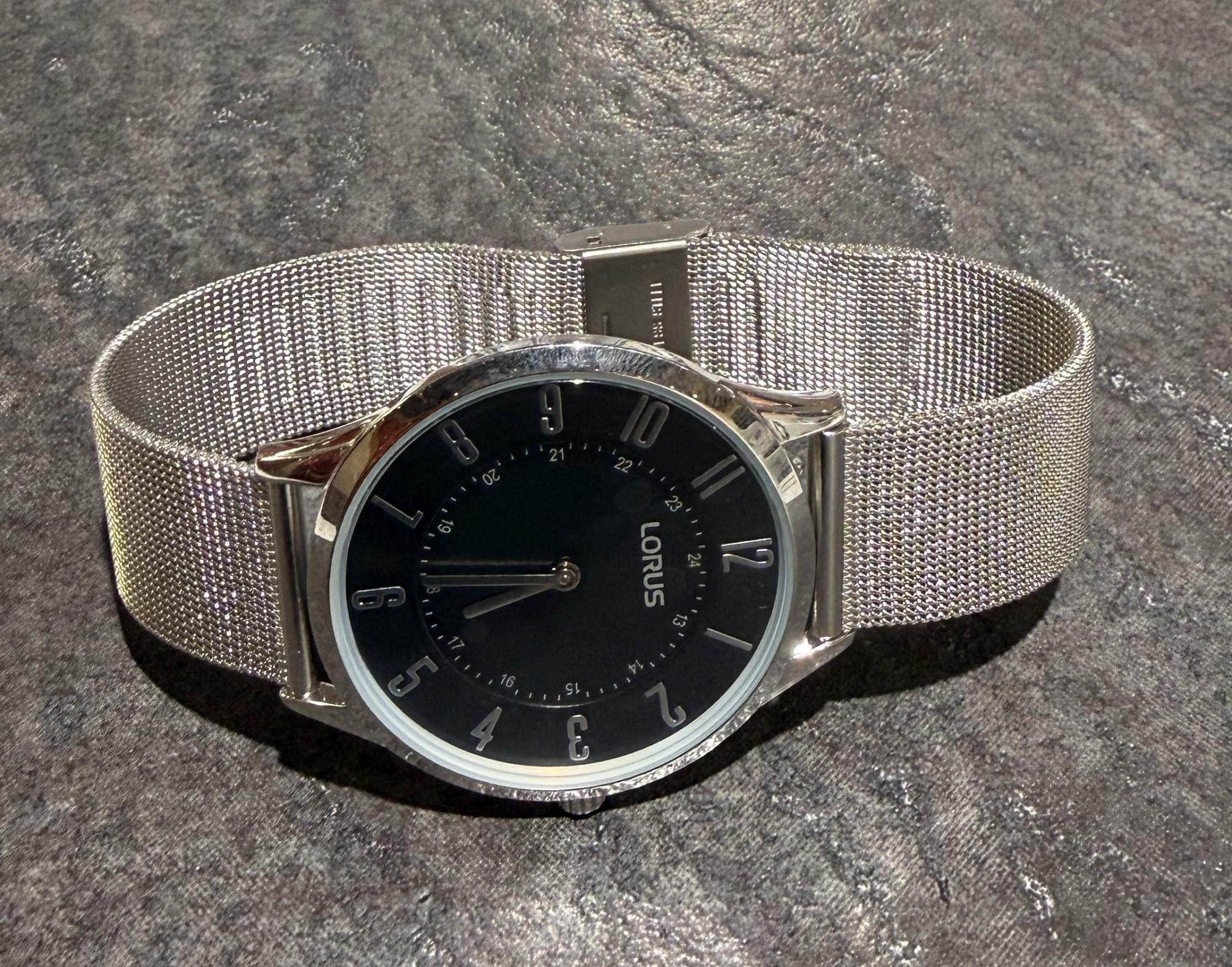 Tootefoto - Käekell Lorus