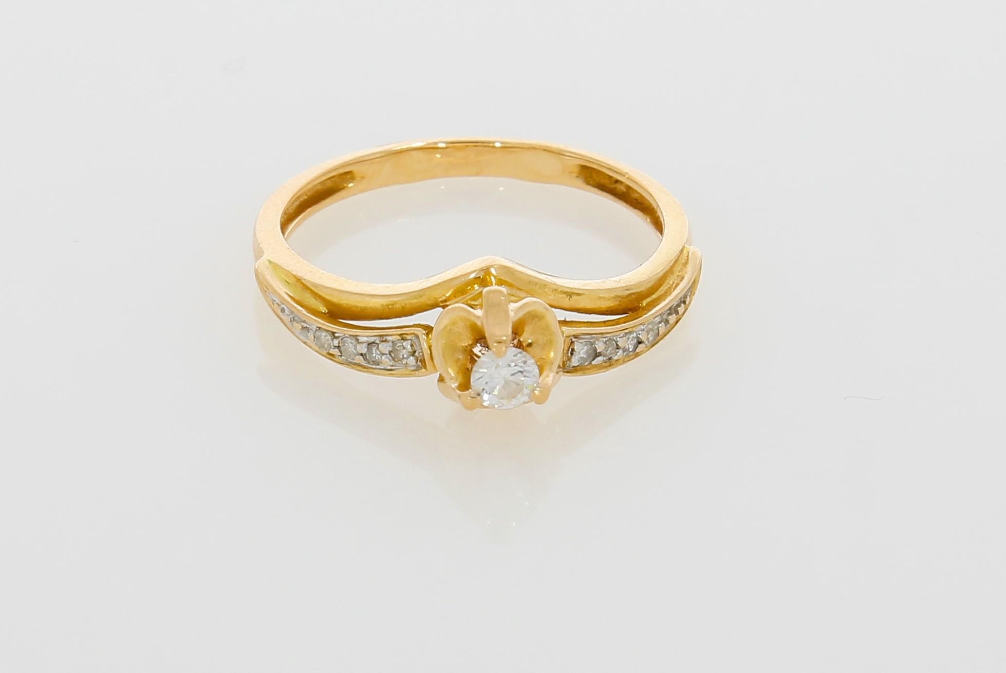 Tootefoto - Kuldsõrmus 585* Briljandid