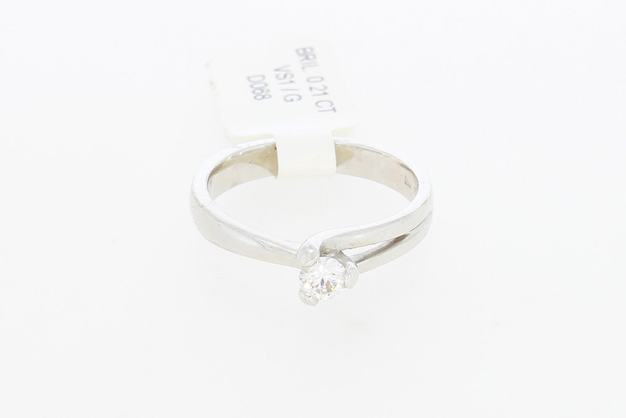 Tootefoto - Kuldsõrmus 750* Briljant