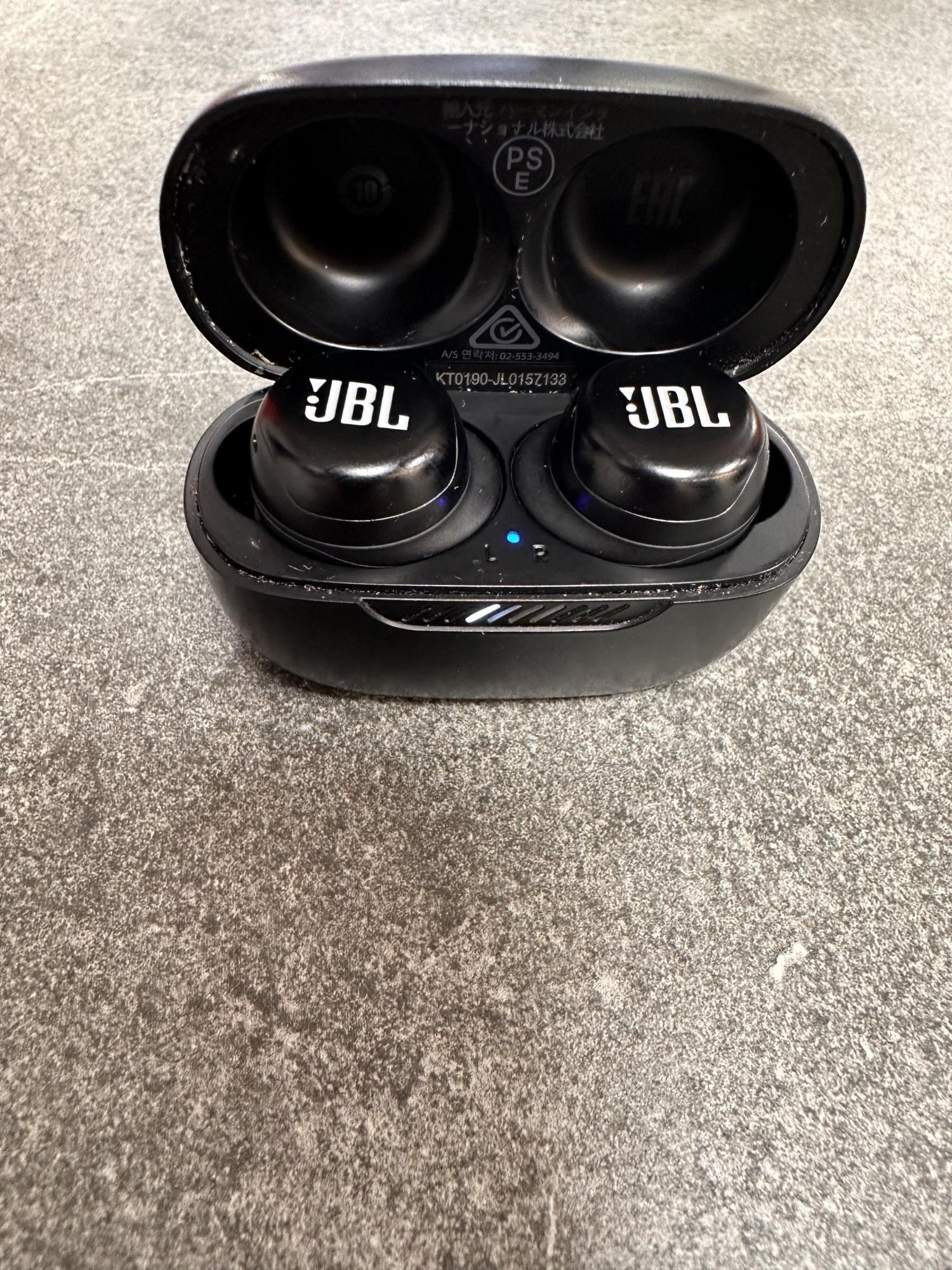 Tootefoto - Kõrvaklapid JBL Live Free NC Plus TWS