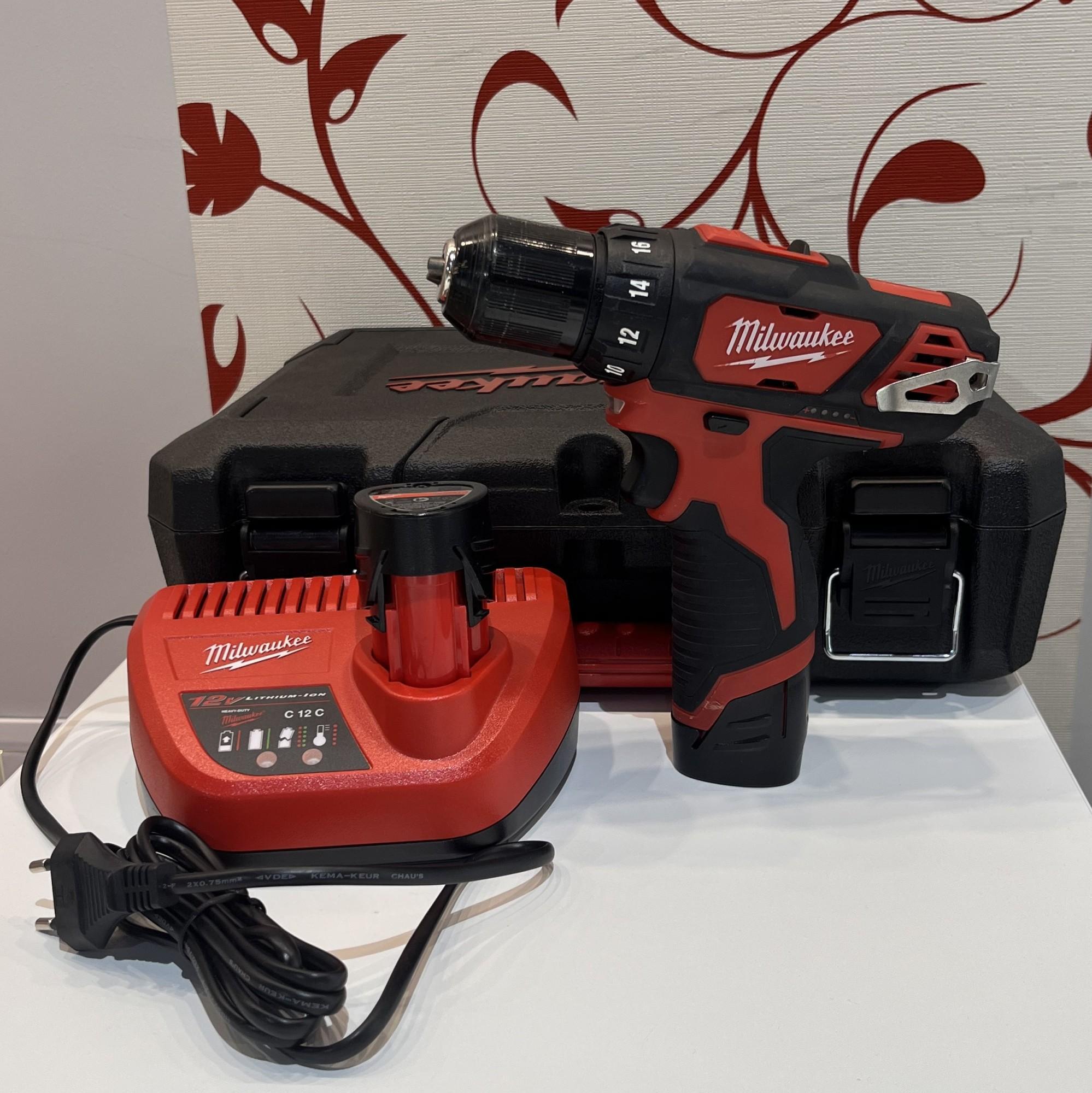 Tootefoto - Akutrell Milwaukee M12 BDDXKIT-202C