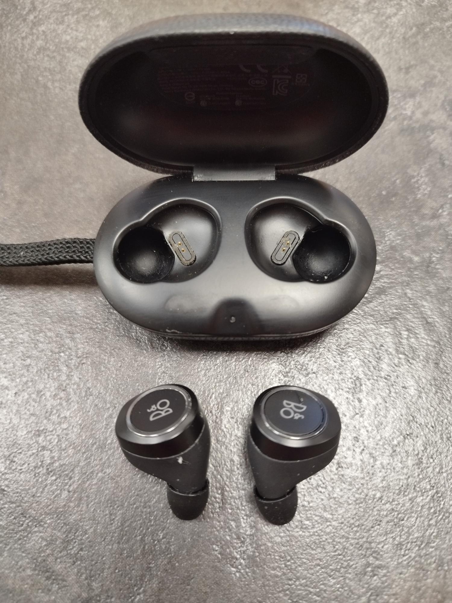 Tootefoto - Kõrvaklapid Bang & Olufsen Beoplay E8