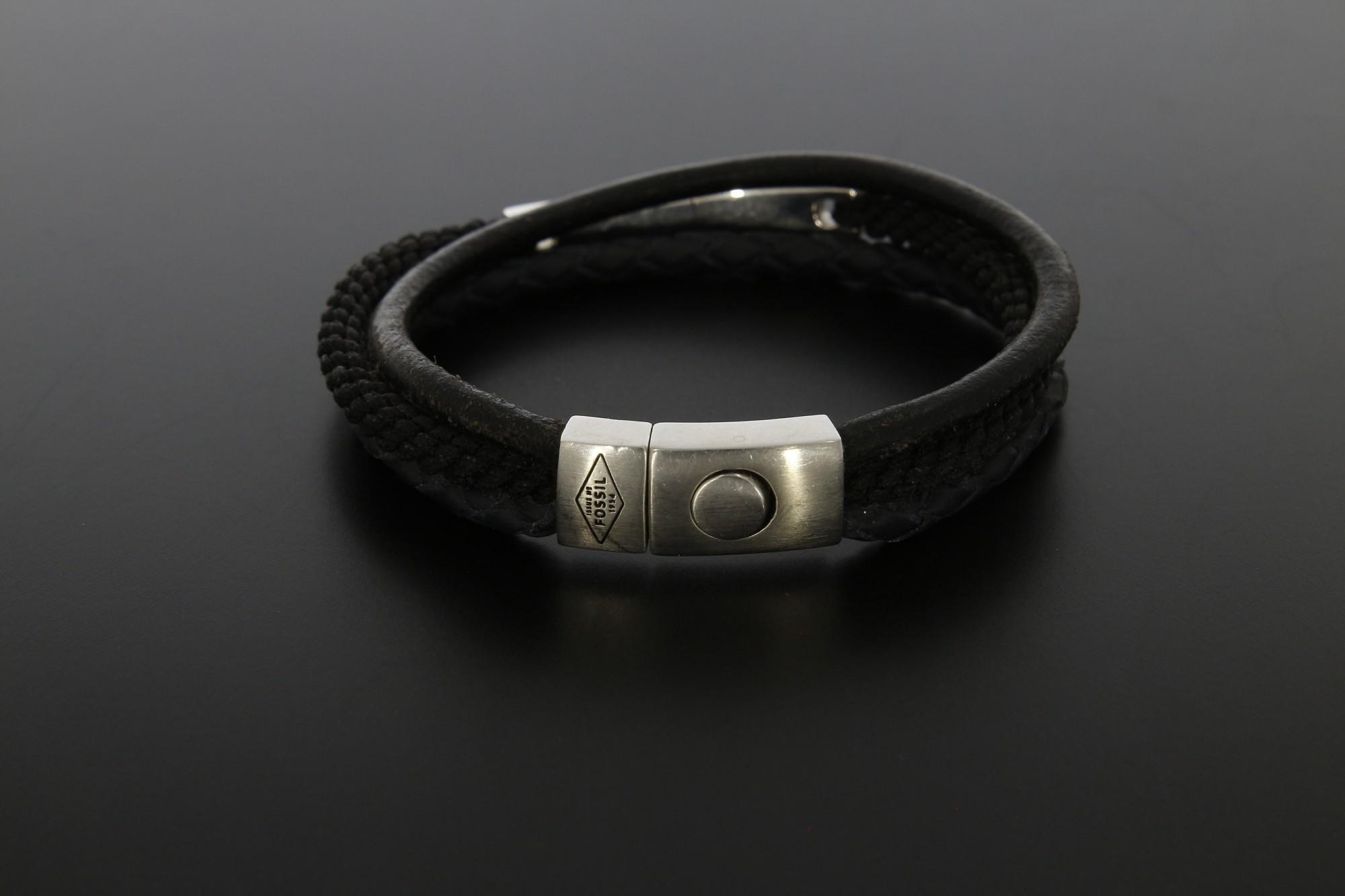 Tootefoto - Nahk käevõru Fossil