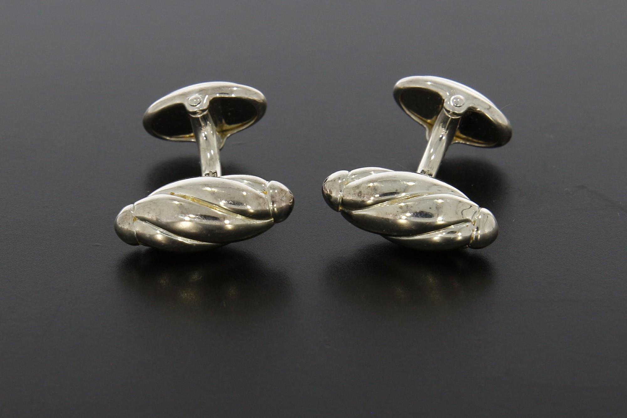 Tootefoto - Hõbe mansetinööbid 925*