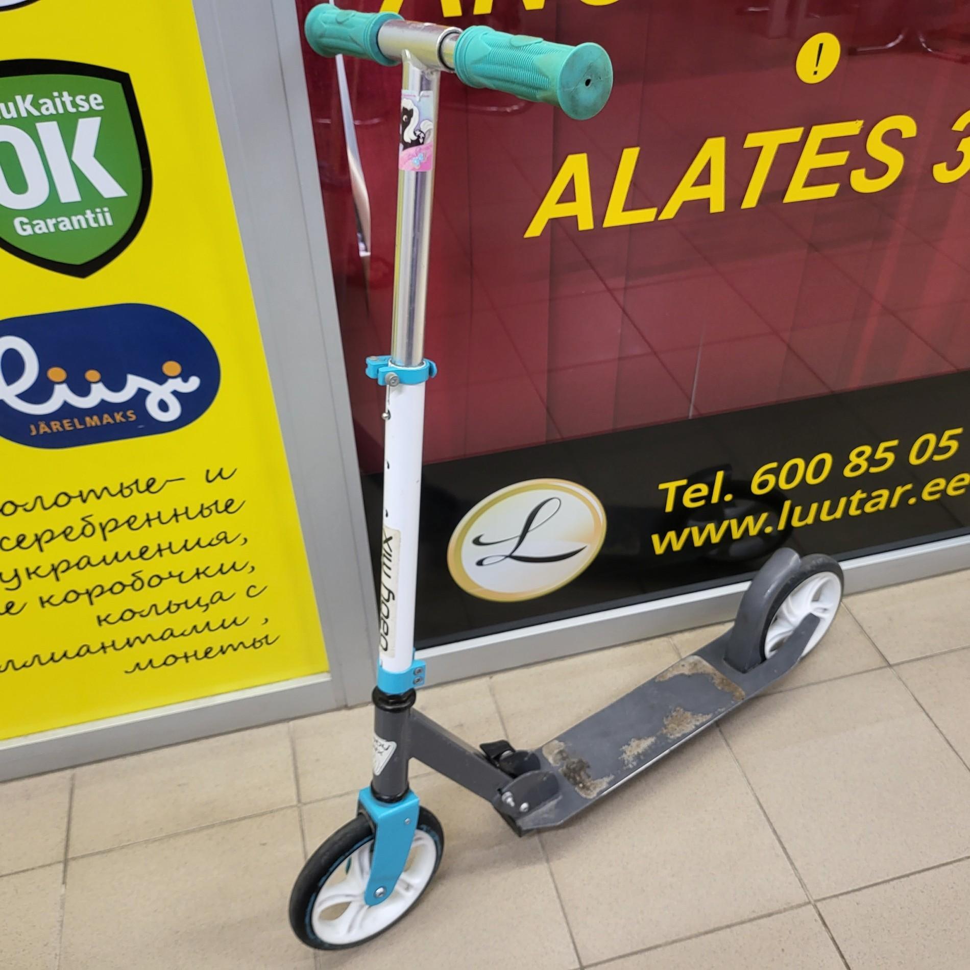 Tootefoto - Tõukeratas Baby Mix