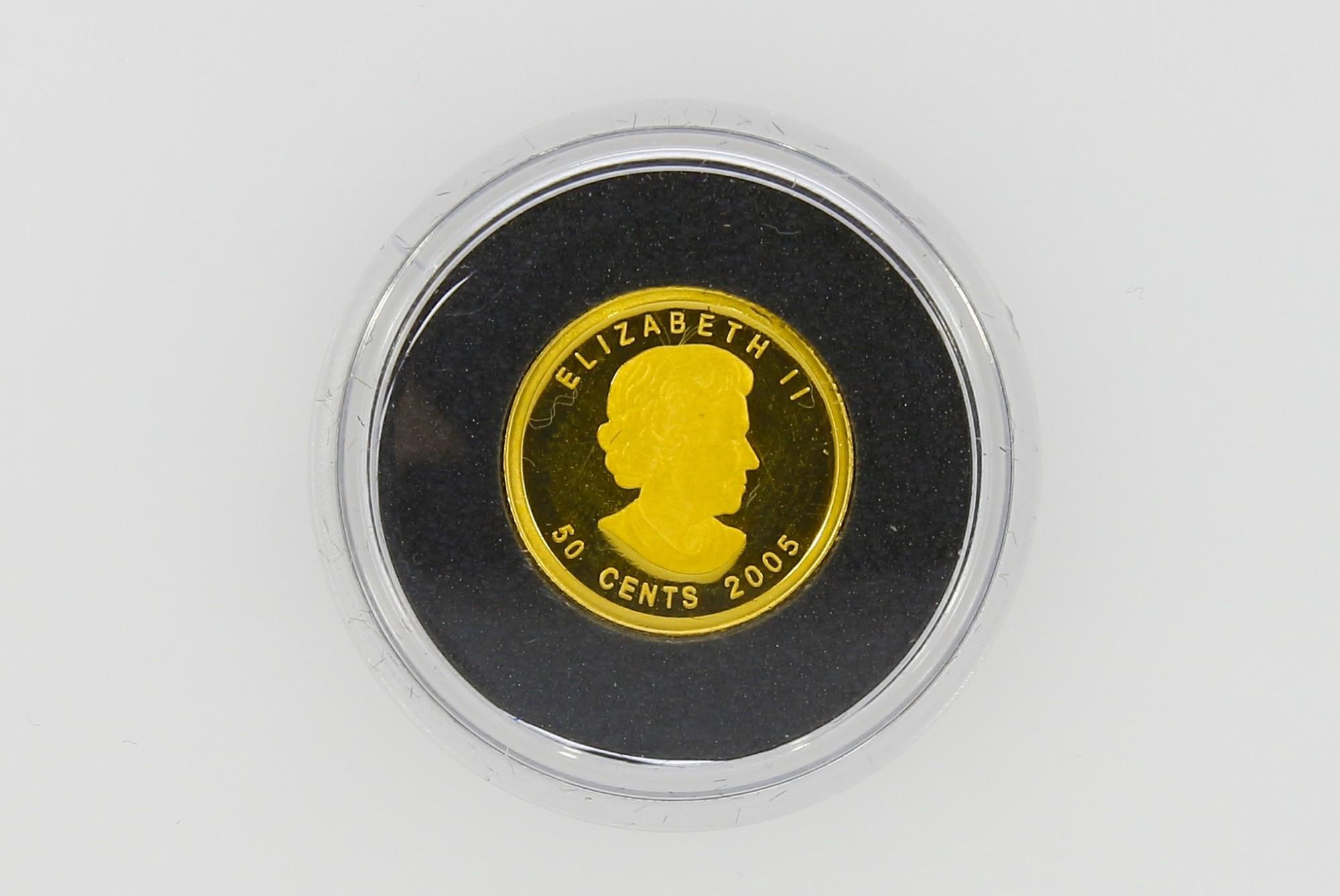 Tootefoto - Kuldmünt 999* Elizabeth II 50 Cents 2005a
