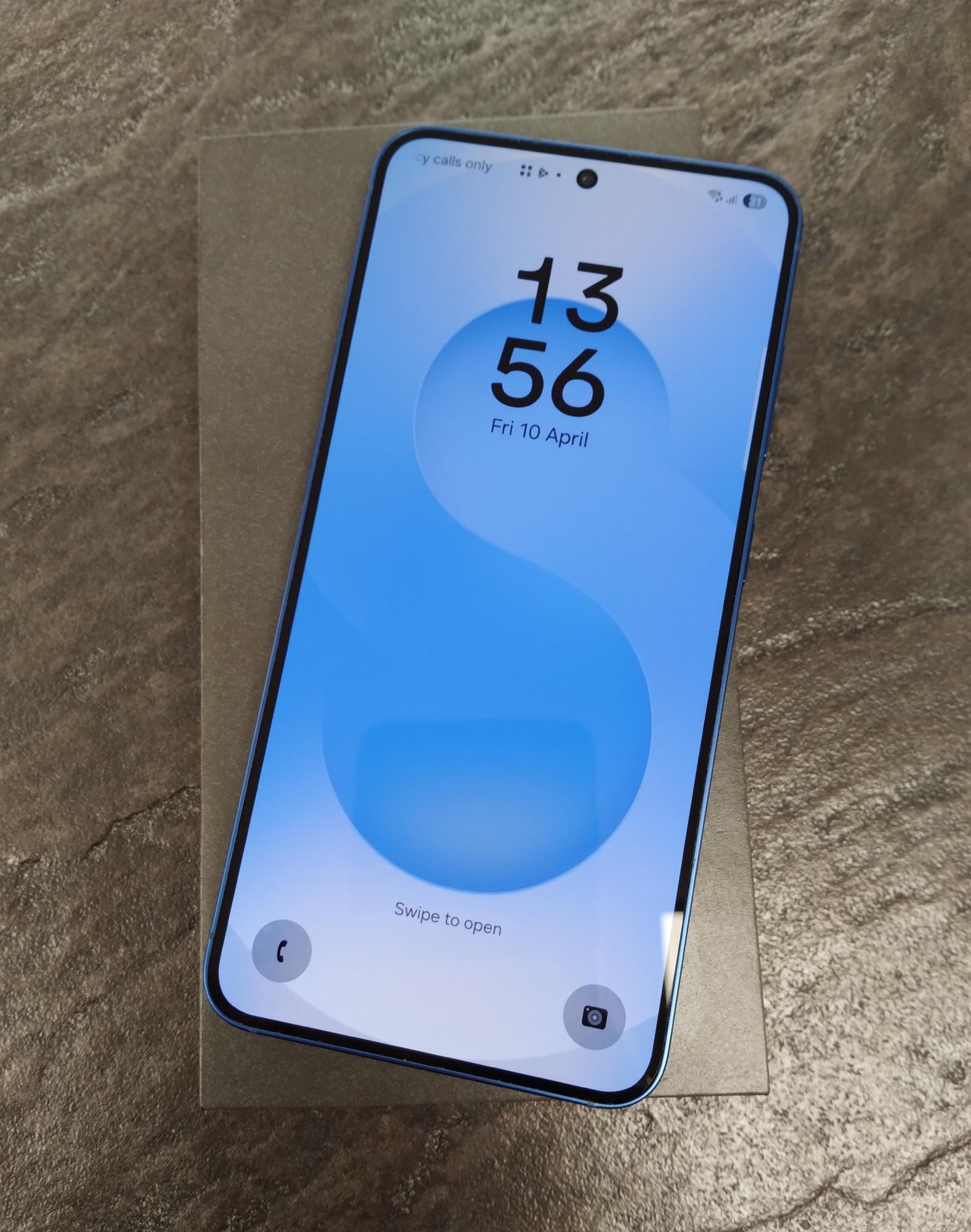 Tootefoto - Mobiiltelefon Samsung Galaxy S25 128gb