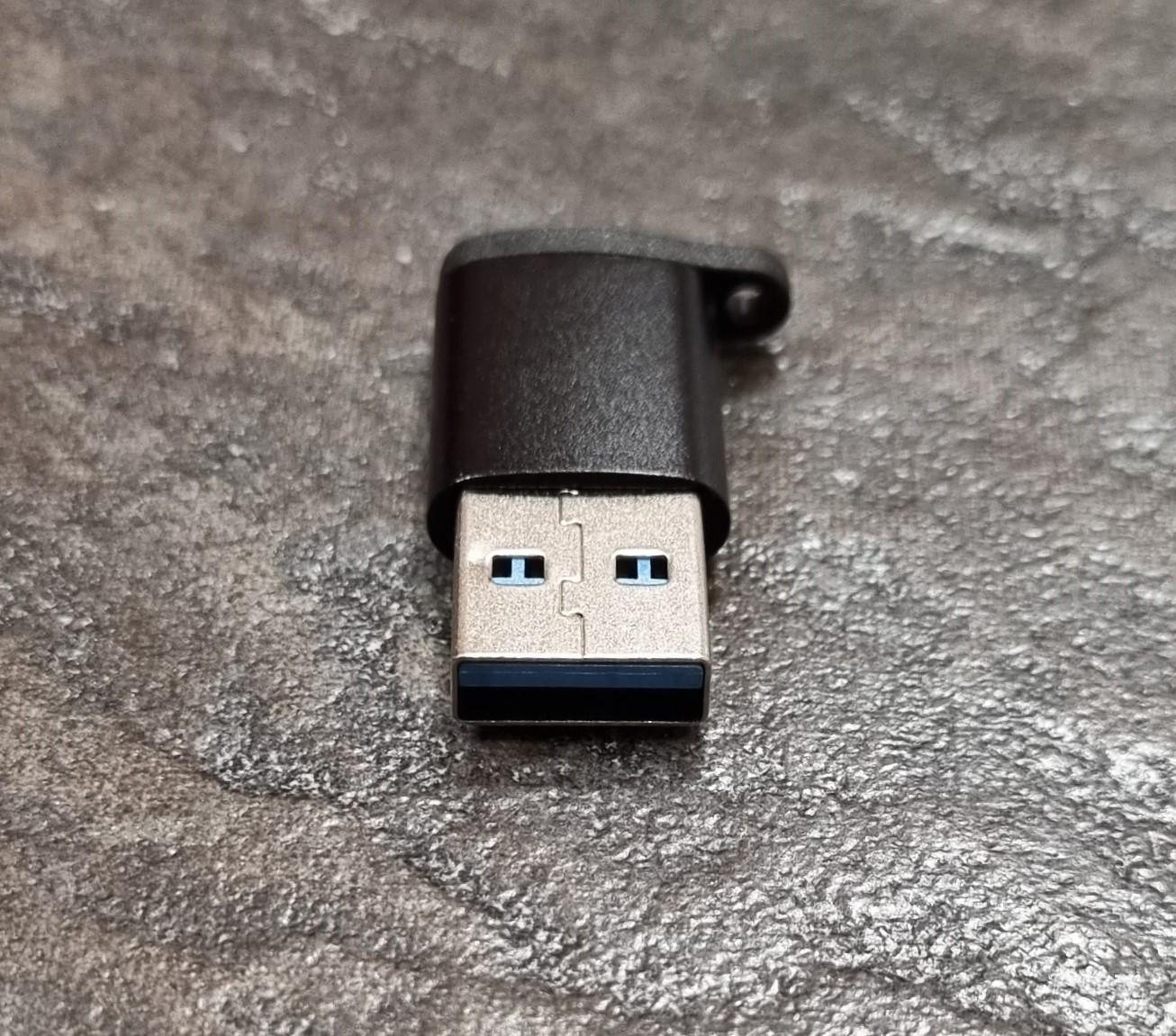 Tootefoto - Üleminek USB → USB Type-C