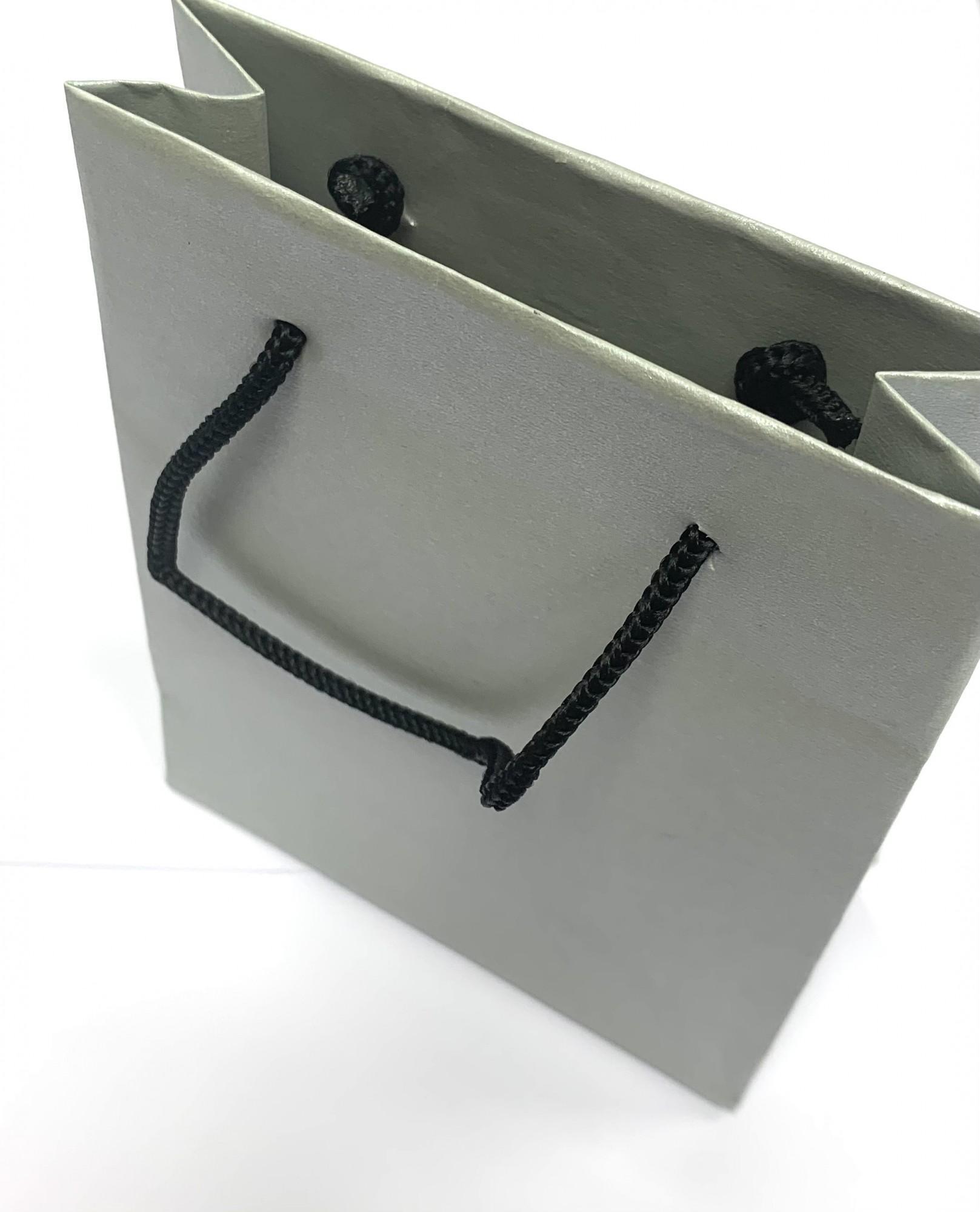 Tootefoto - Kinkekott