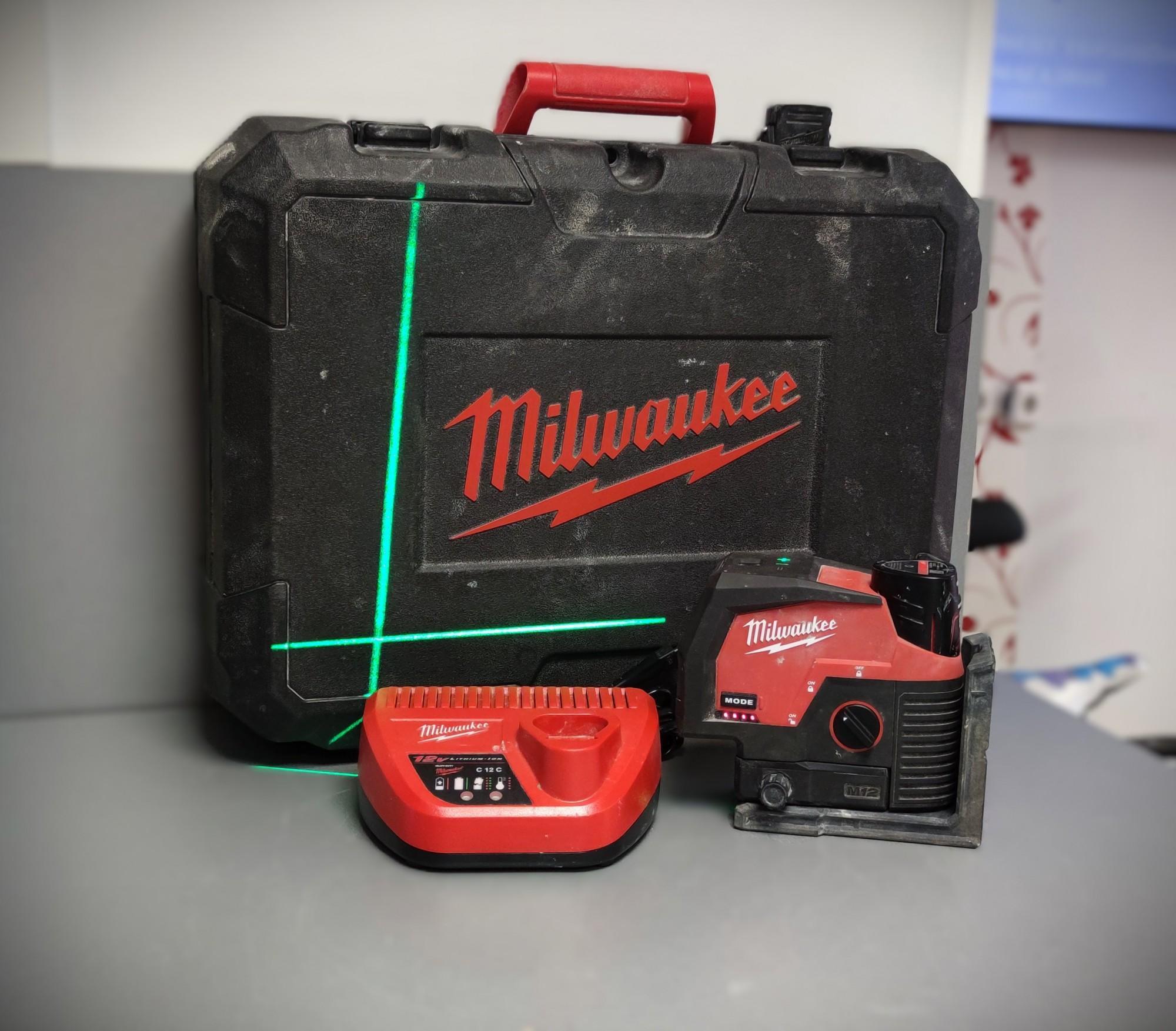 Tootefoto - Ristjoonlaser Milwaukee M12 CLLP